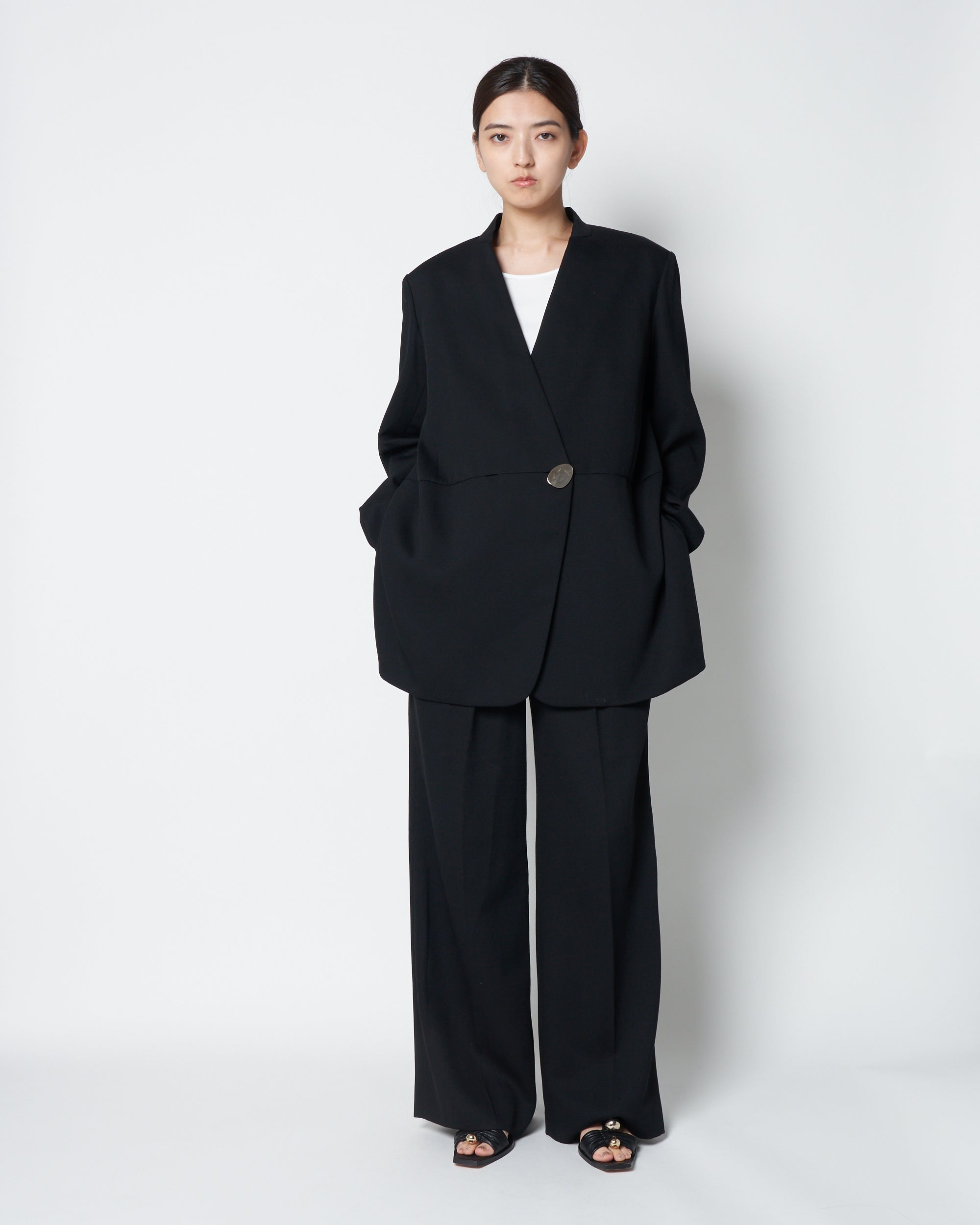 HARU - COLLARLESS SUMMER WOOL TAILORED BLAZER