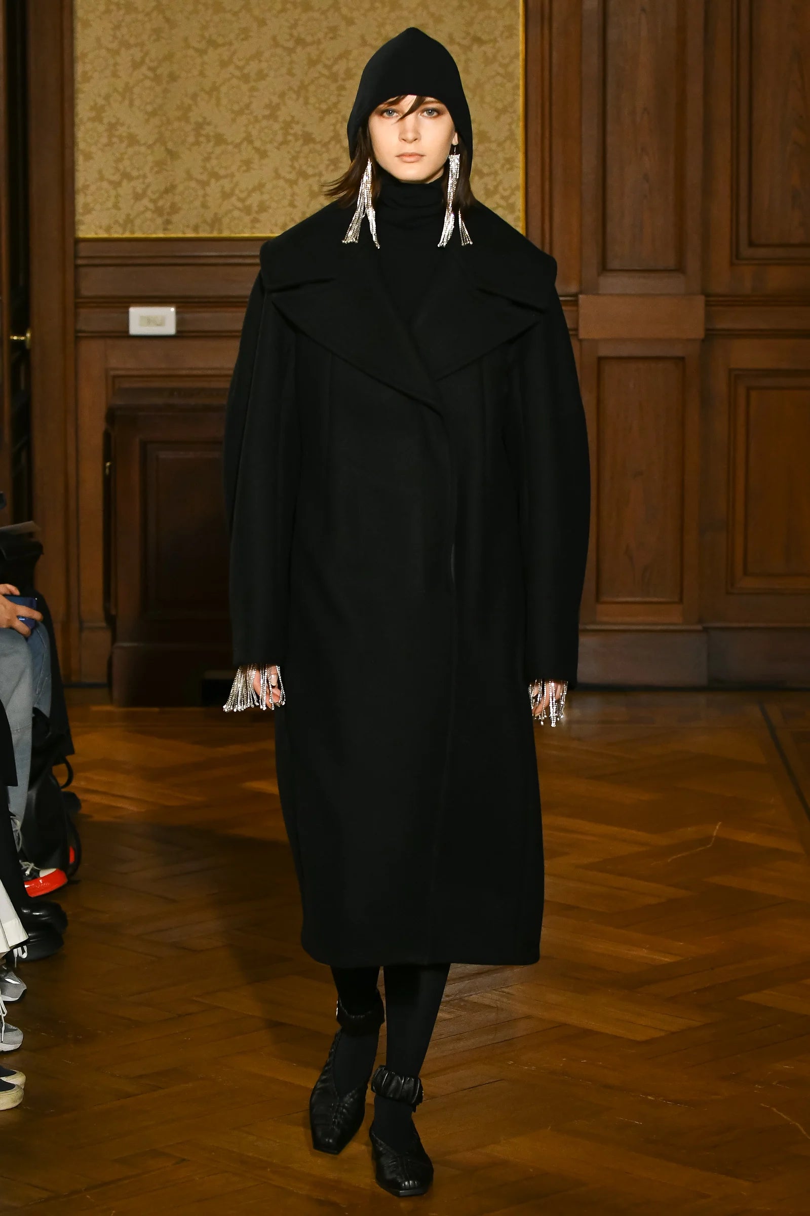 ILYSSA - ROUND SHAPED HEAVY MELTON COAT