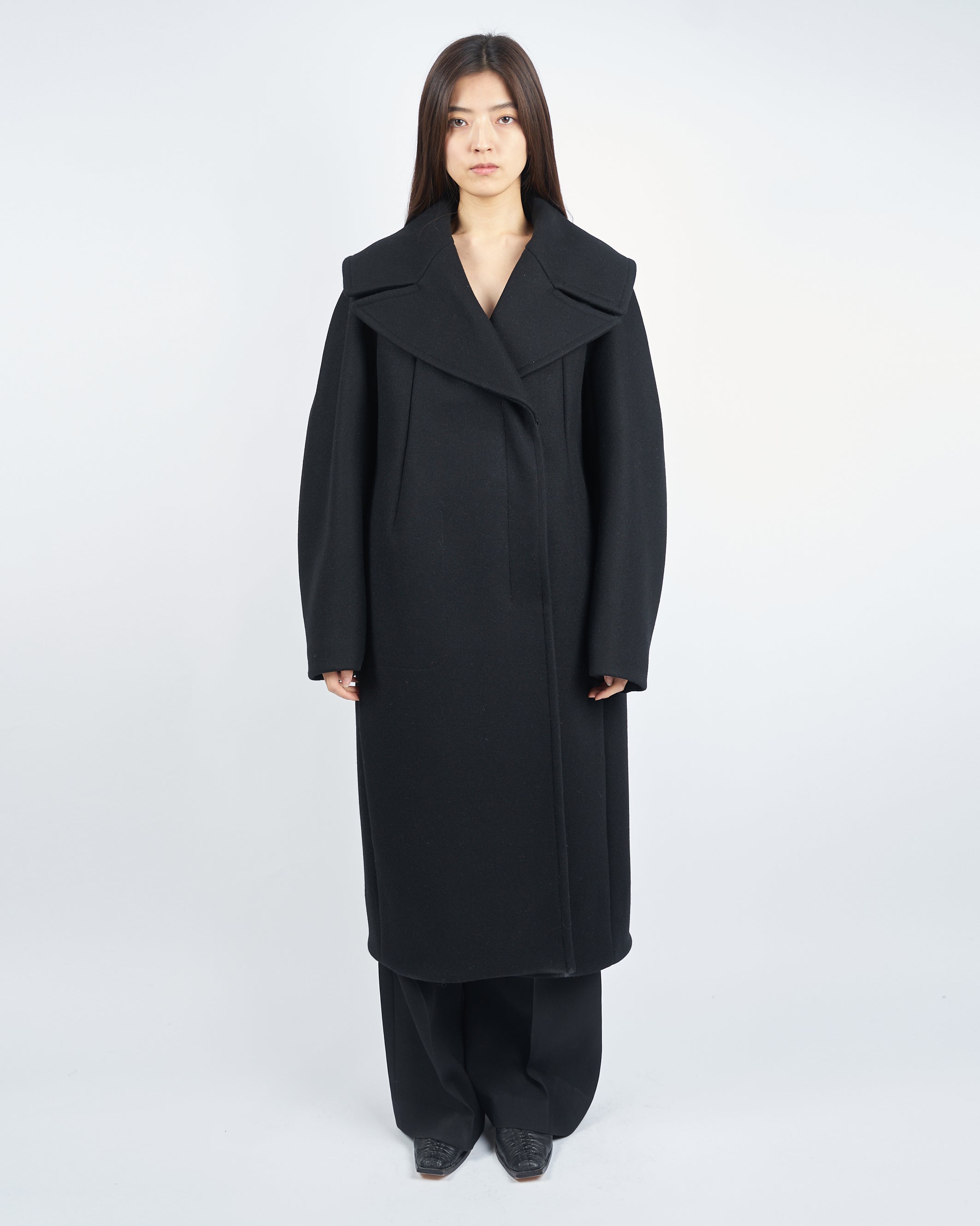 ILYSSA - ROUND SHAPED HEAVY MELTON COAT