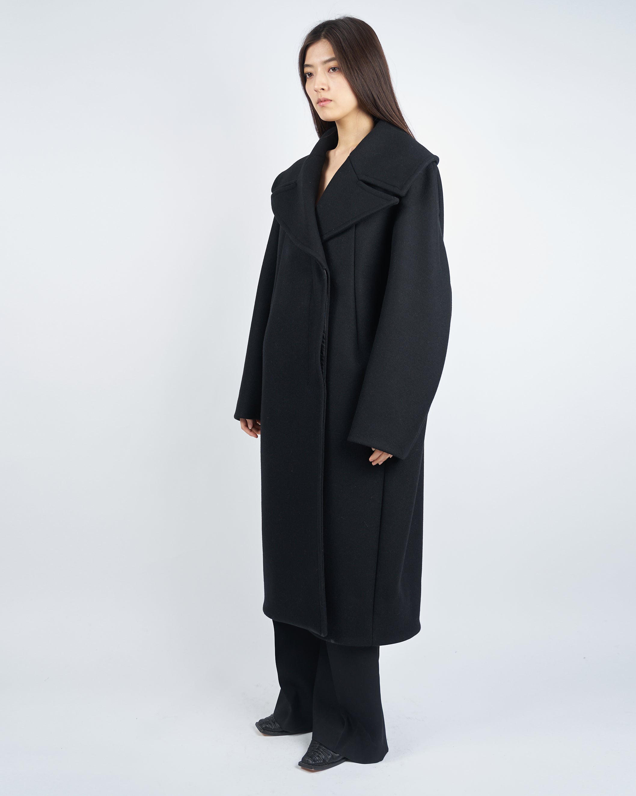 ILYSSA - ROUND SHAPED HEAVY MELTON COAT