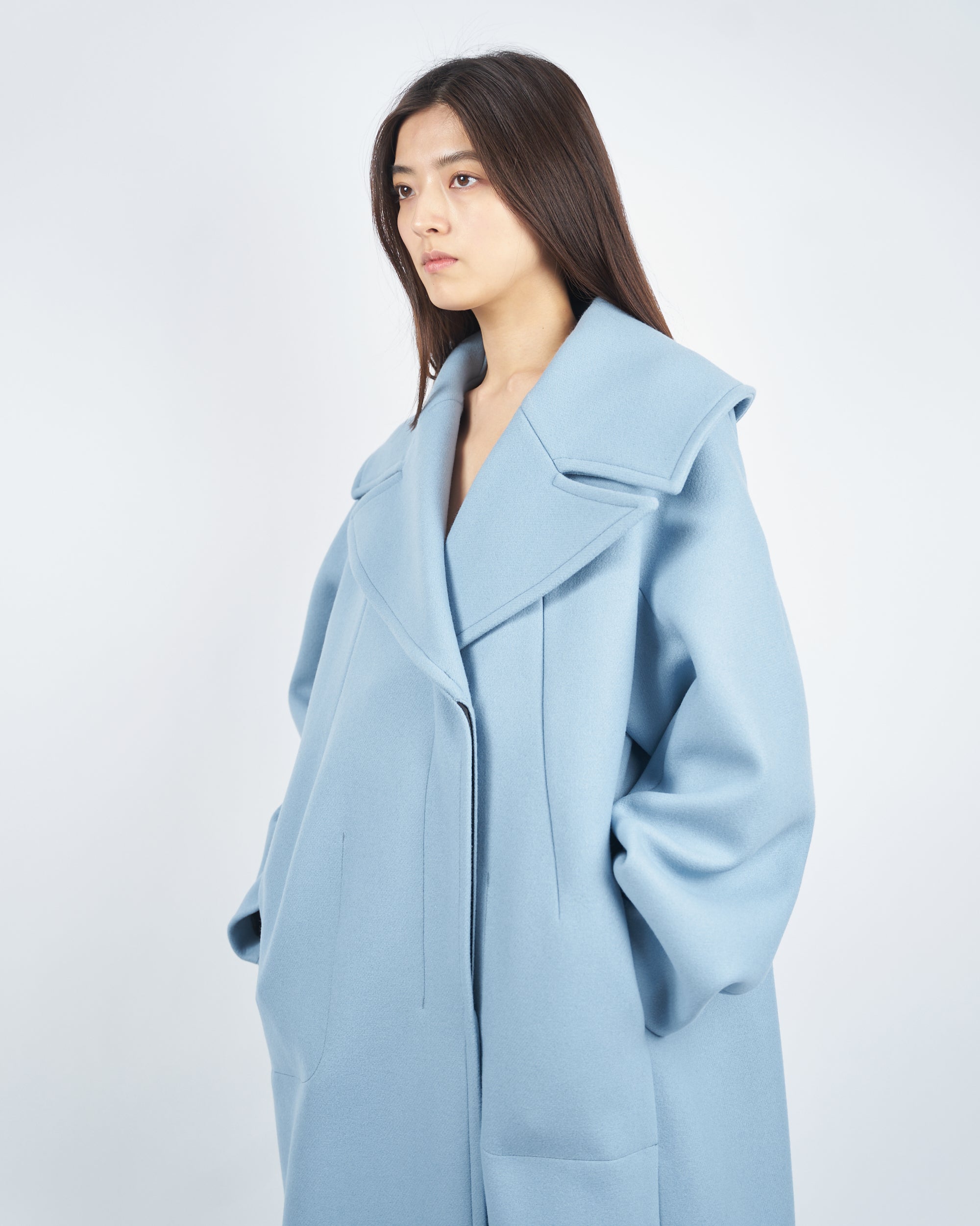ILYSSA - ROUND SHAPED HEAVY MELTON COAT