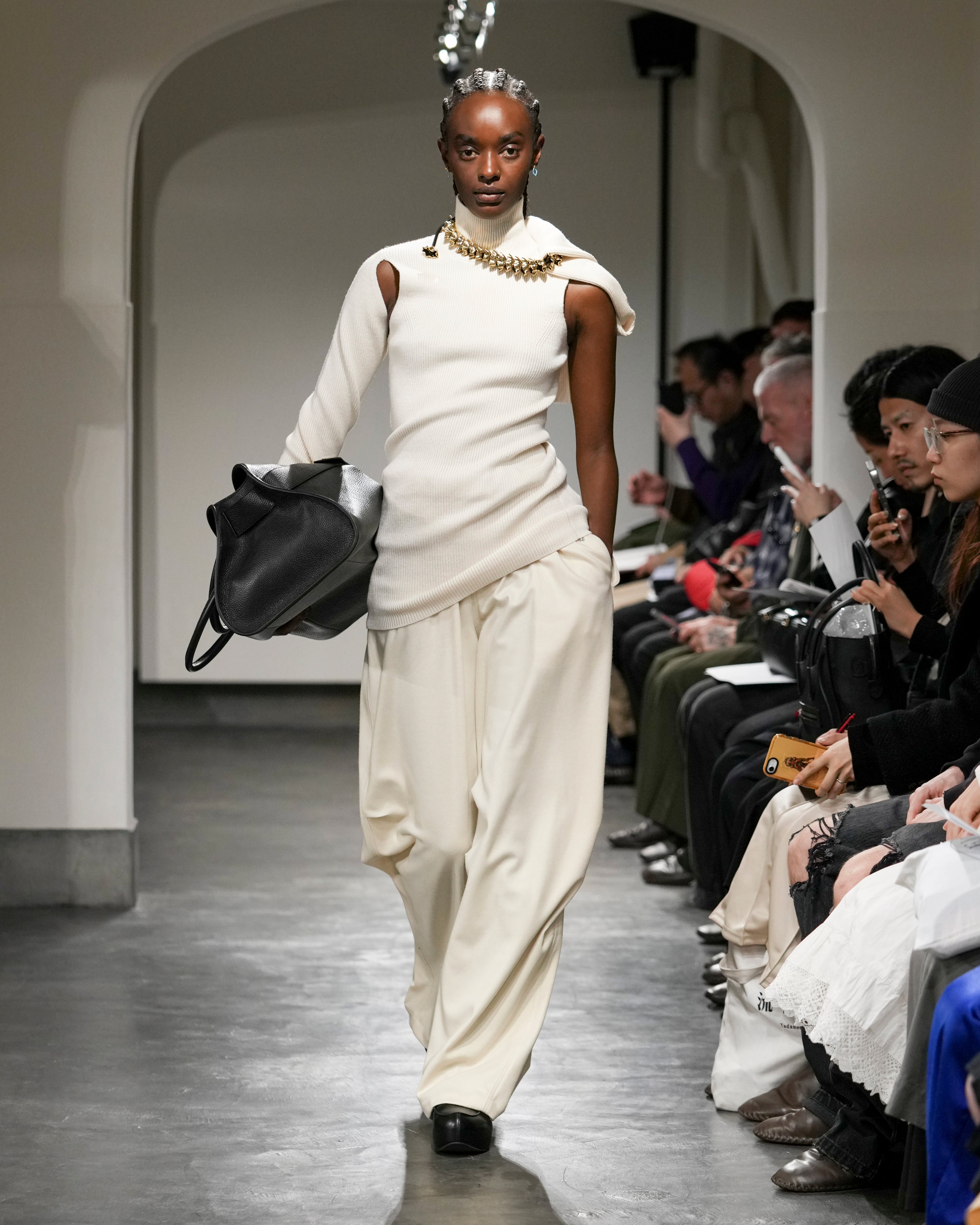 MONICA - WOOL TUCK WIDE PANTS