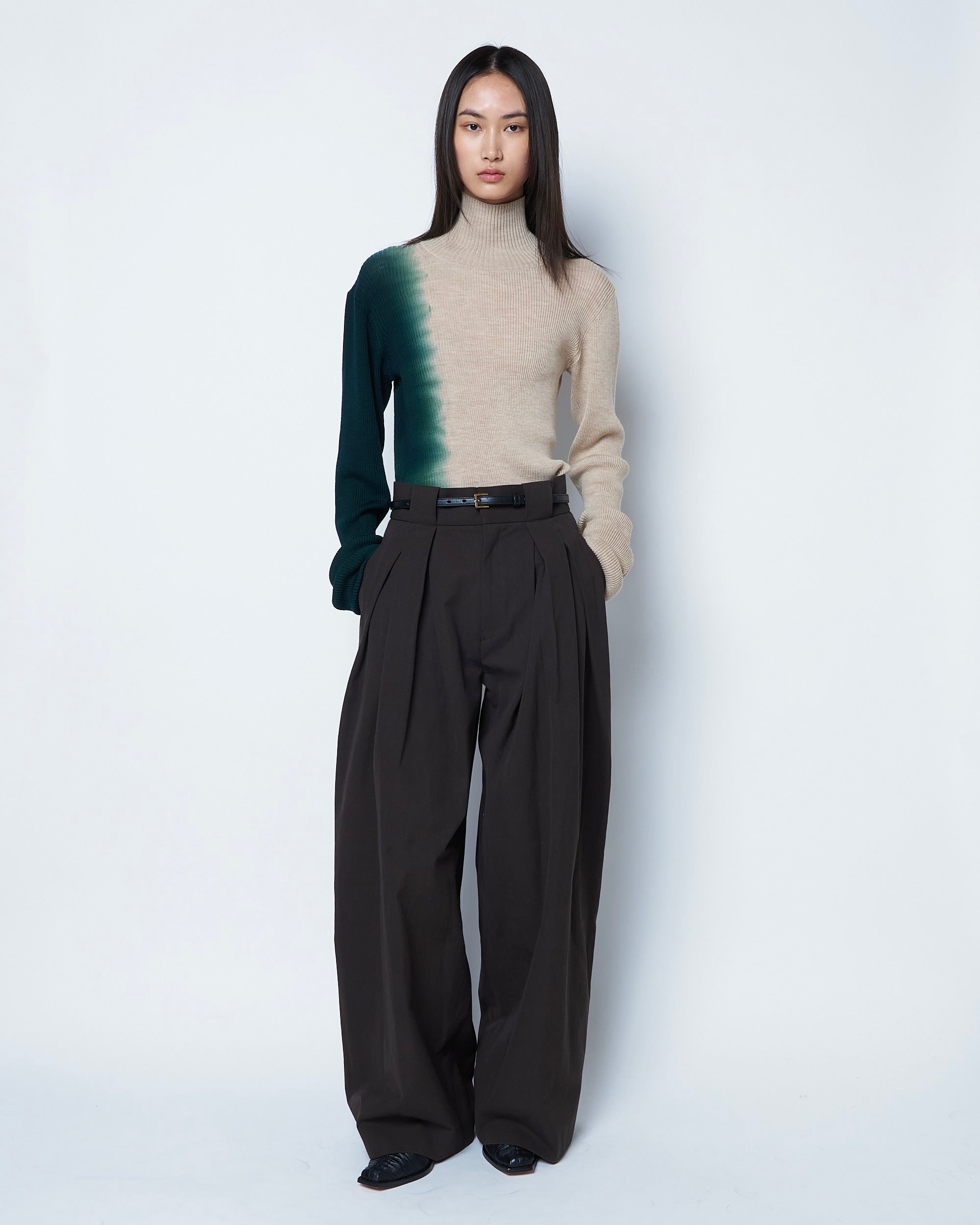 【COMING SOON】OPHIRAE - FINE GRADATION KNIT TOP