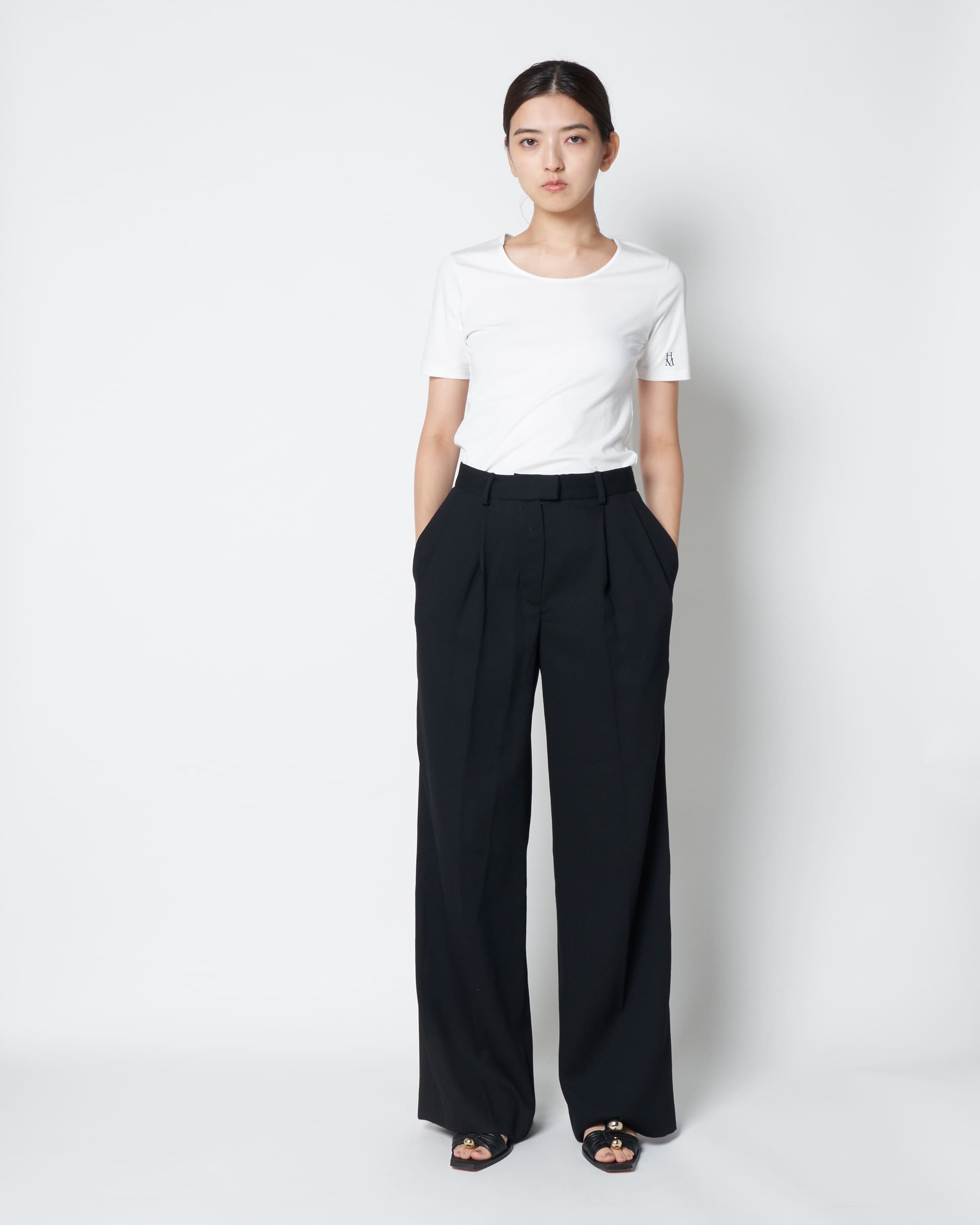 ISPARTA - WIDE SILHOUETTE WOOL TUCKED TROUSERS