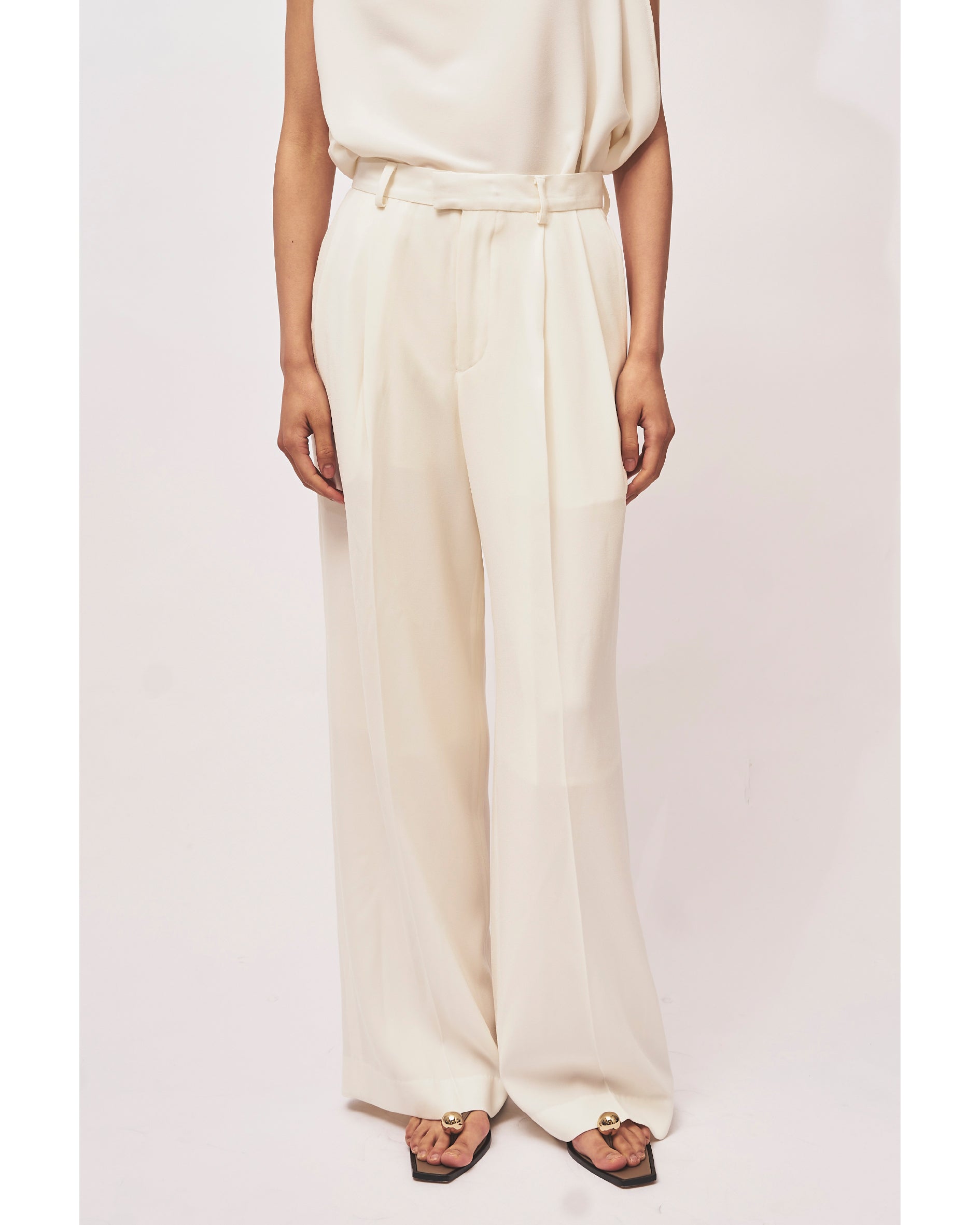 ISPARTA - WIDE SILHOUETTE SATIN TUCKED TROUSERS