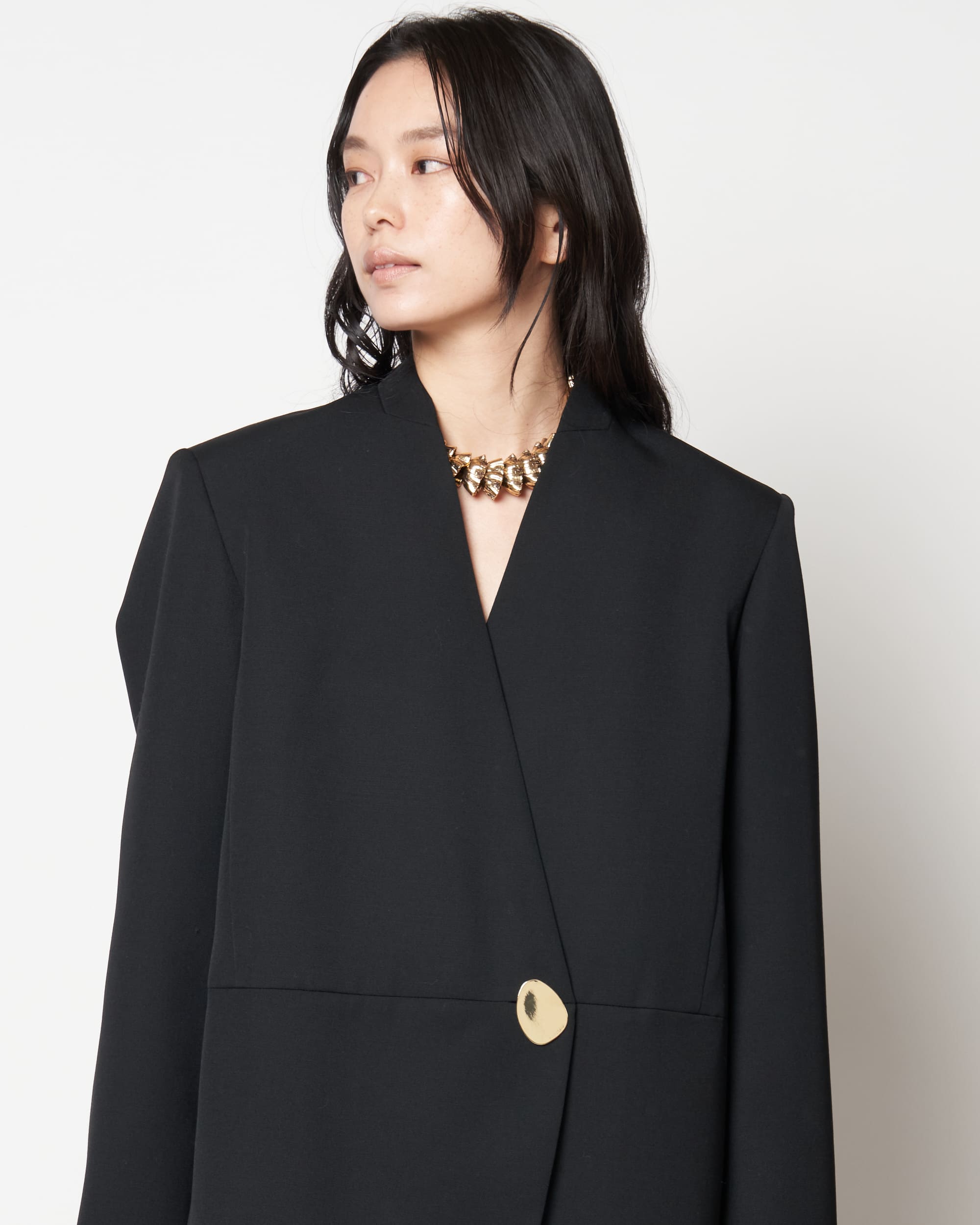 HARU -  COLLARLESS WOOL TAILORED BLAZER