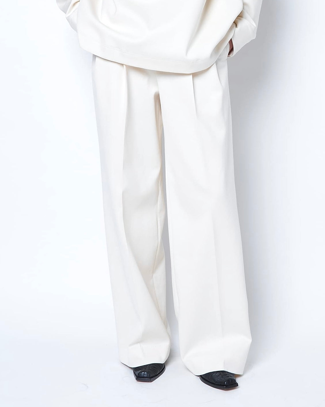 ISPARTA - WIDE SILHOUETTE JERSEY TUCKED TROUSERS