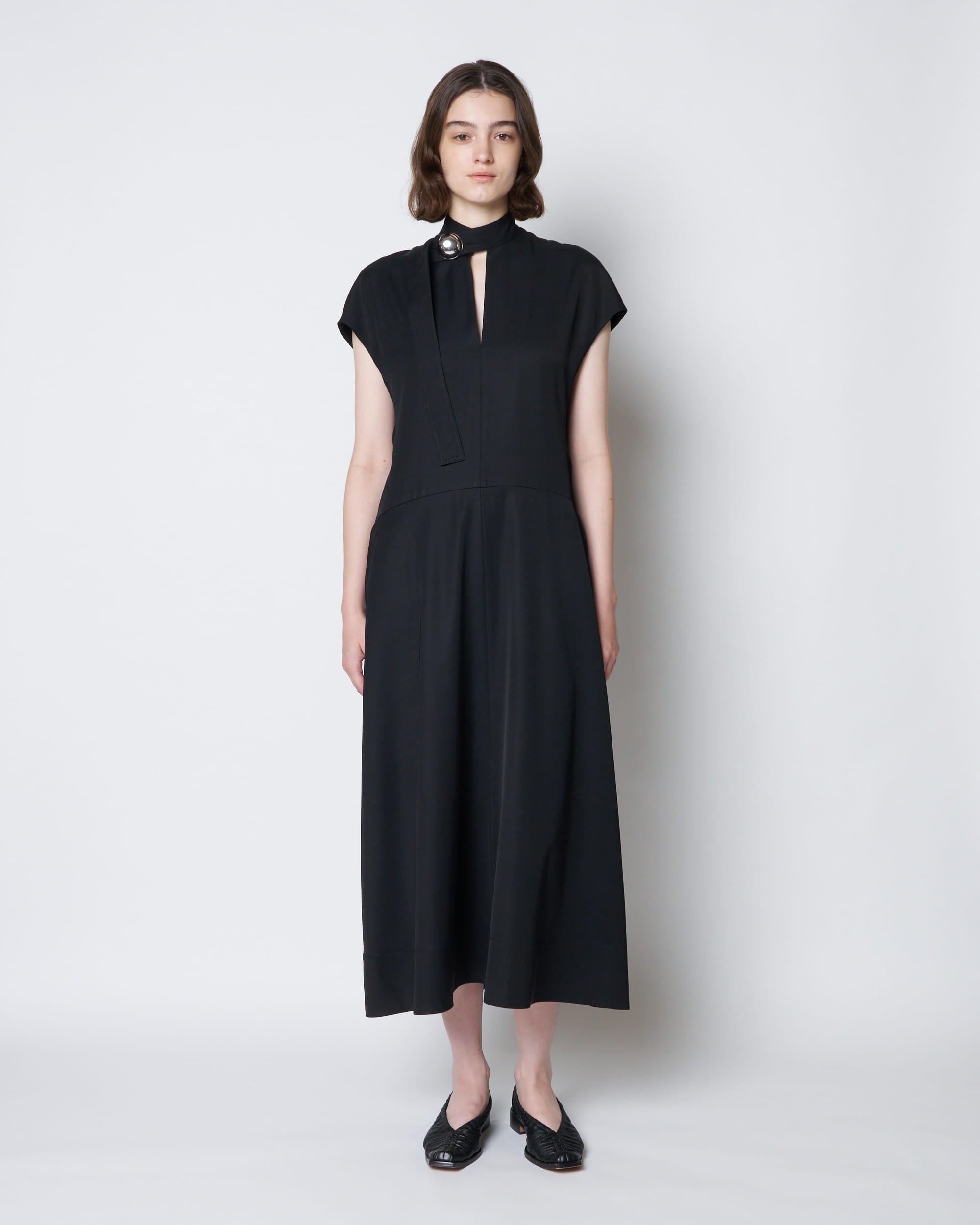 【PRE ORDER】LAURA - ROUND SHAPE SLEEVELESS DRESS