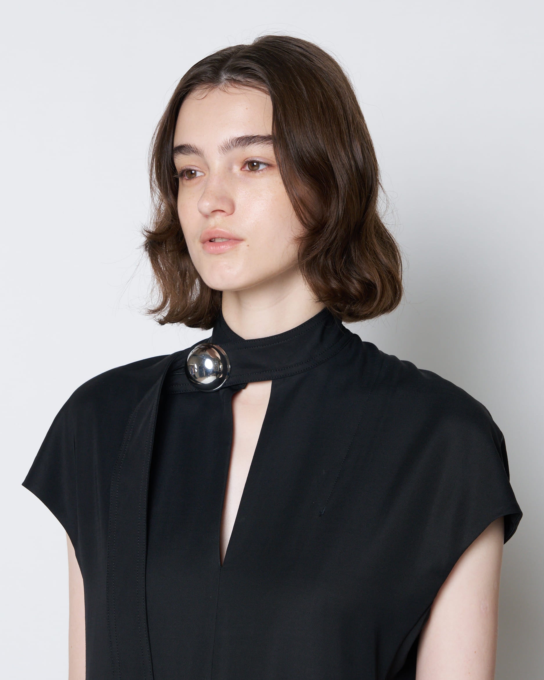 【PRE ORDER】LAURA - ROUND SHAPE SLEEVELESS DRESS