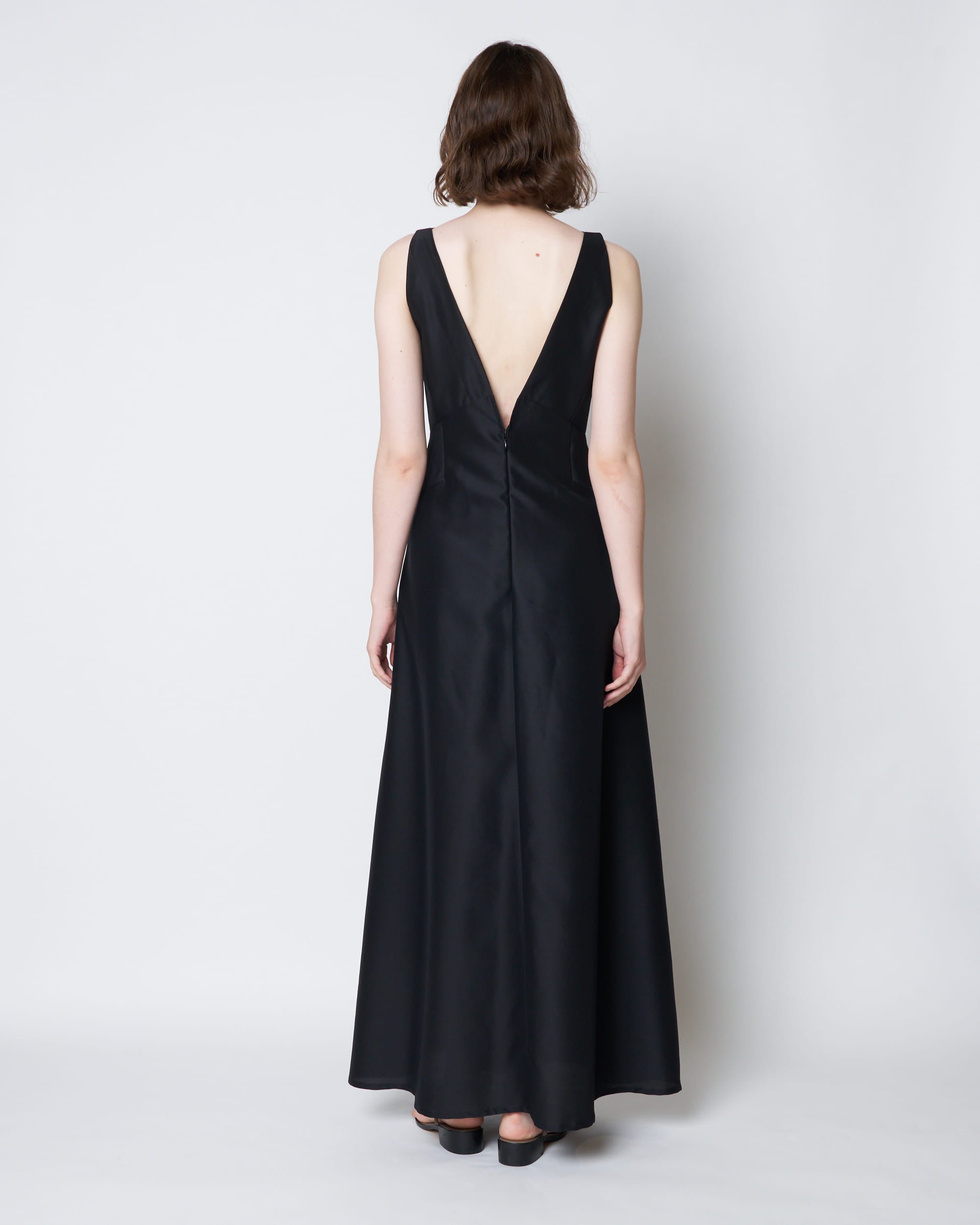 【PRE ORDER】PARMIS - FRONT SLIT WOOL SILK DRESS