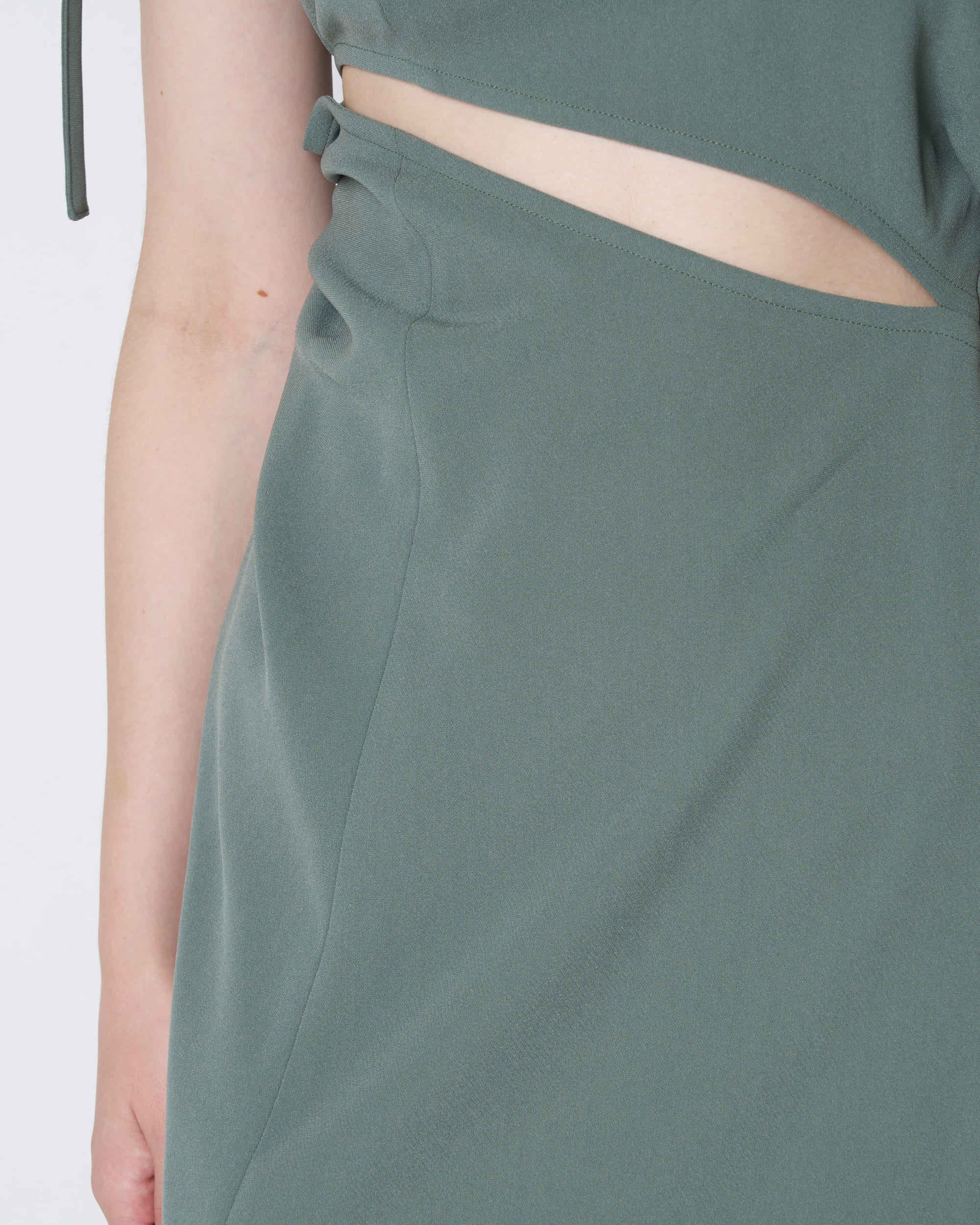 【PRE ORDER】PENELOPE - ASYMMETRIC CUT-OUT JERSEY DRESS