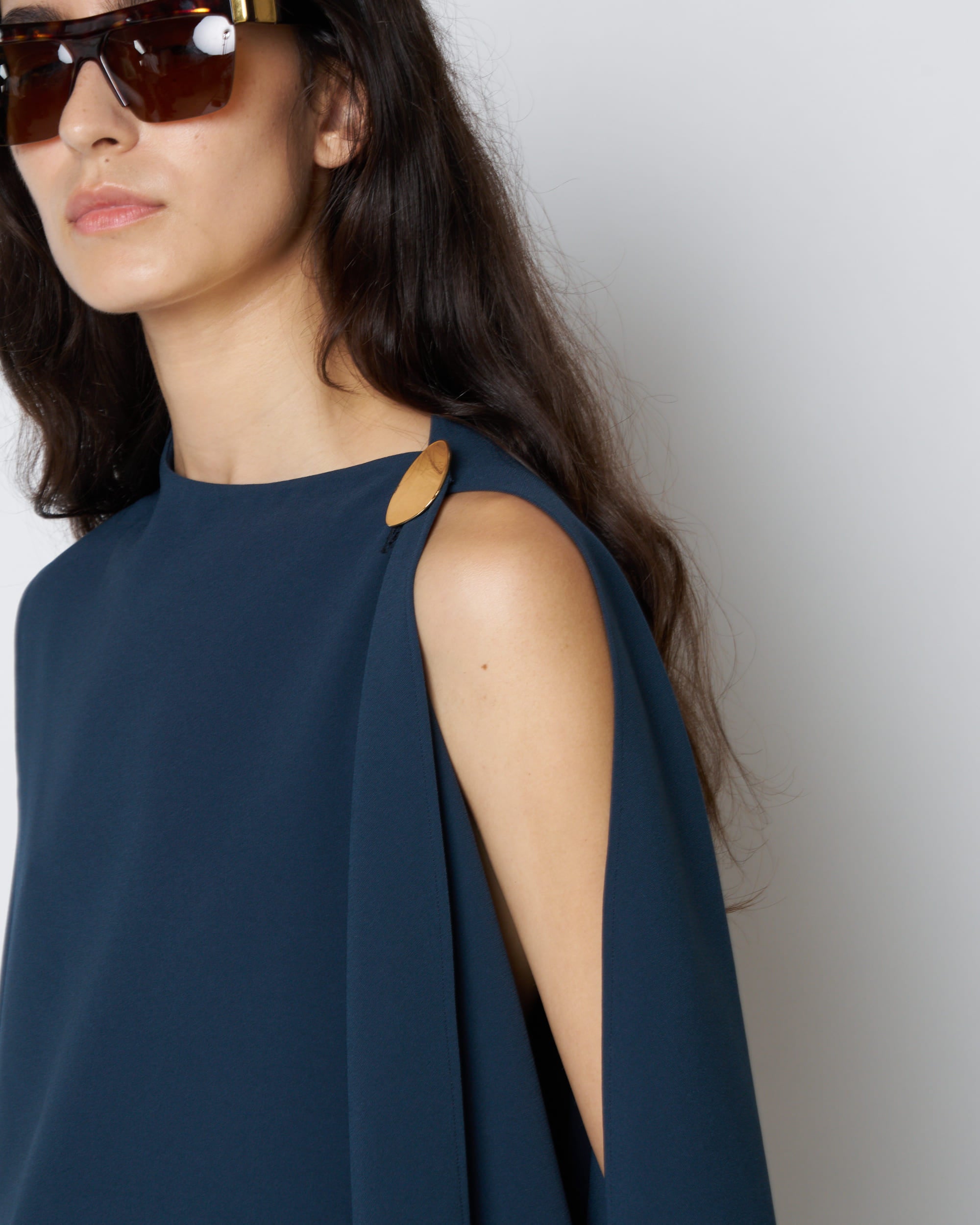 【PRE ORDER】LEVI - ASYMMETRY DRAPED BLOUSE