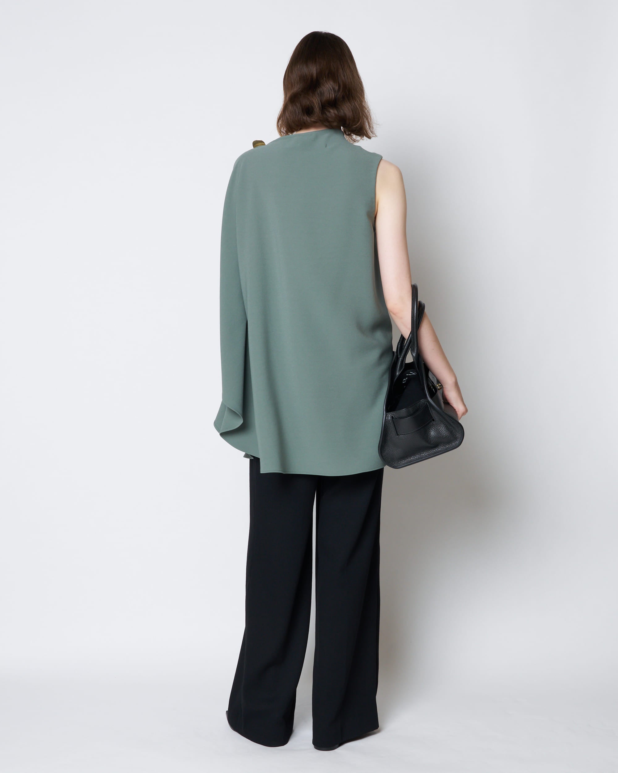 【PRE ORDER】LEVI - ASYMMETRY DRAPED BLOUSE