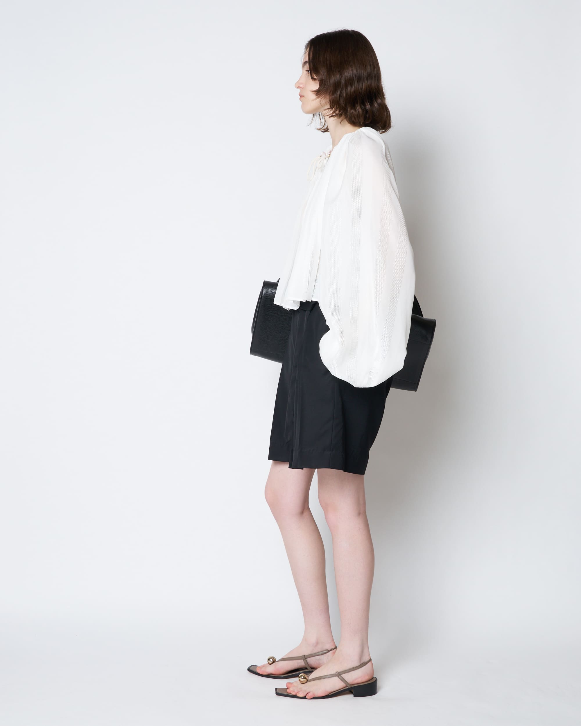 【PRE ORDER】PAUL - SUMMER WOOL BELTED SHORT PANTS