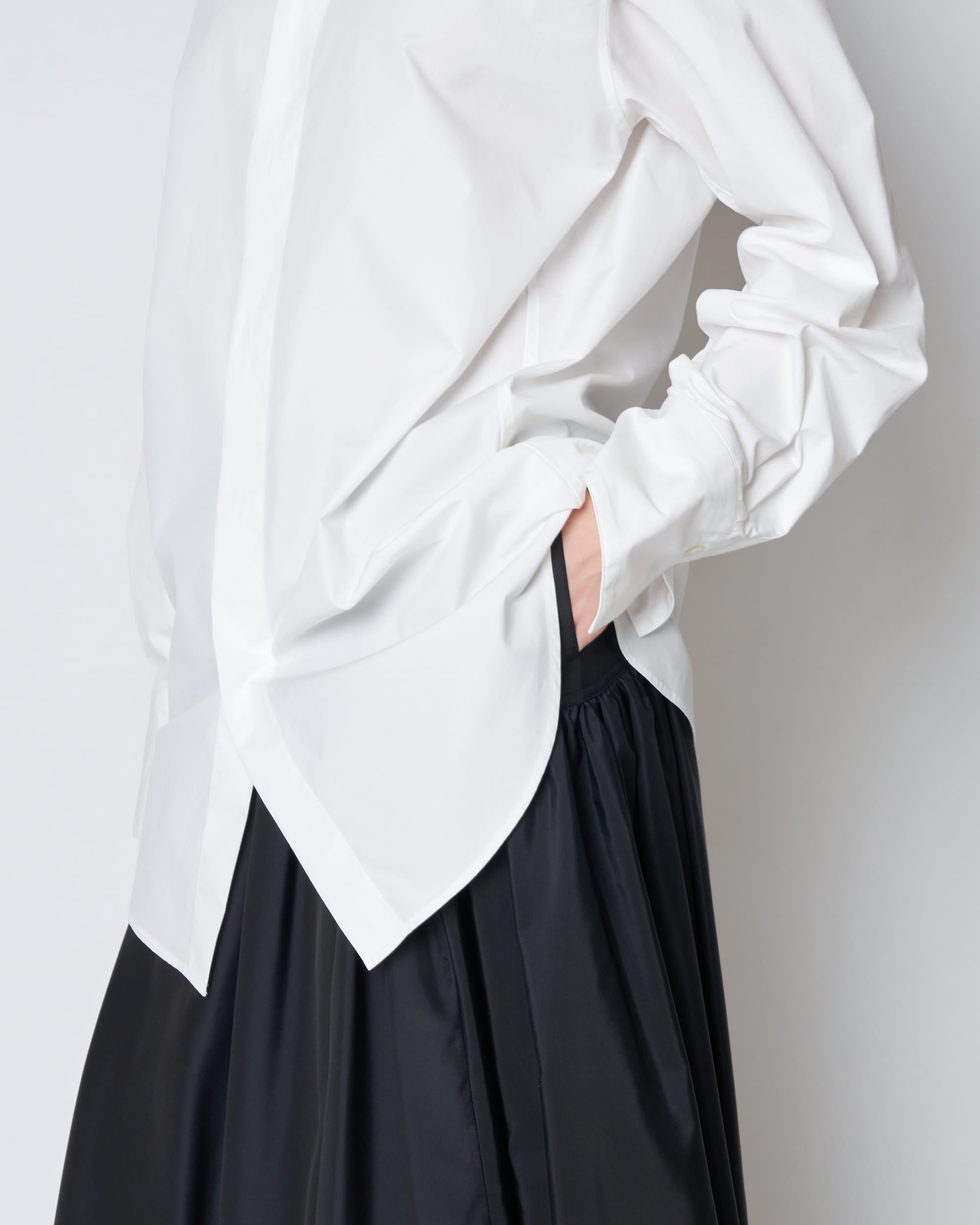 【PRE ORDER】NAVIA - REMOVABLE COLLAR COTTON SHIRT