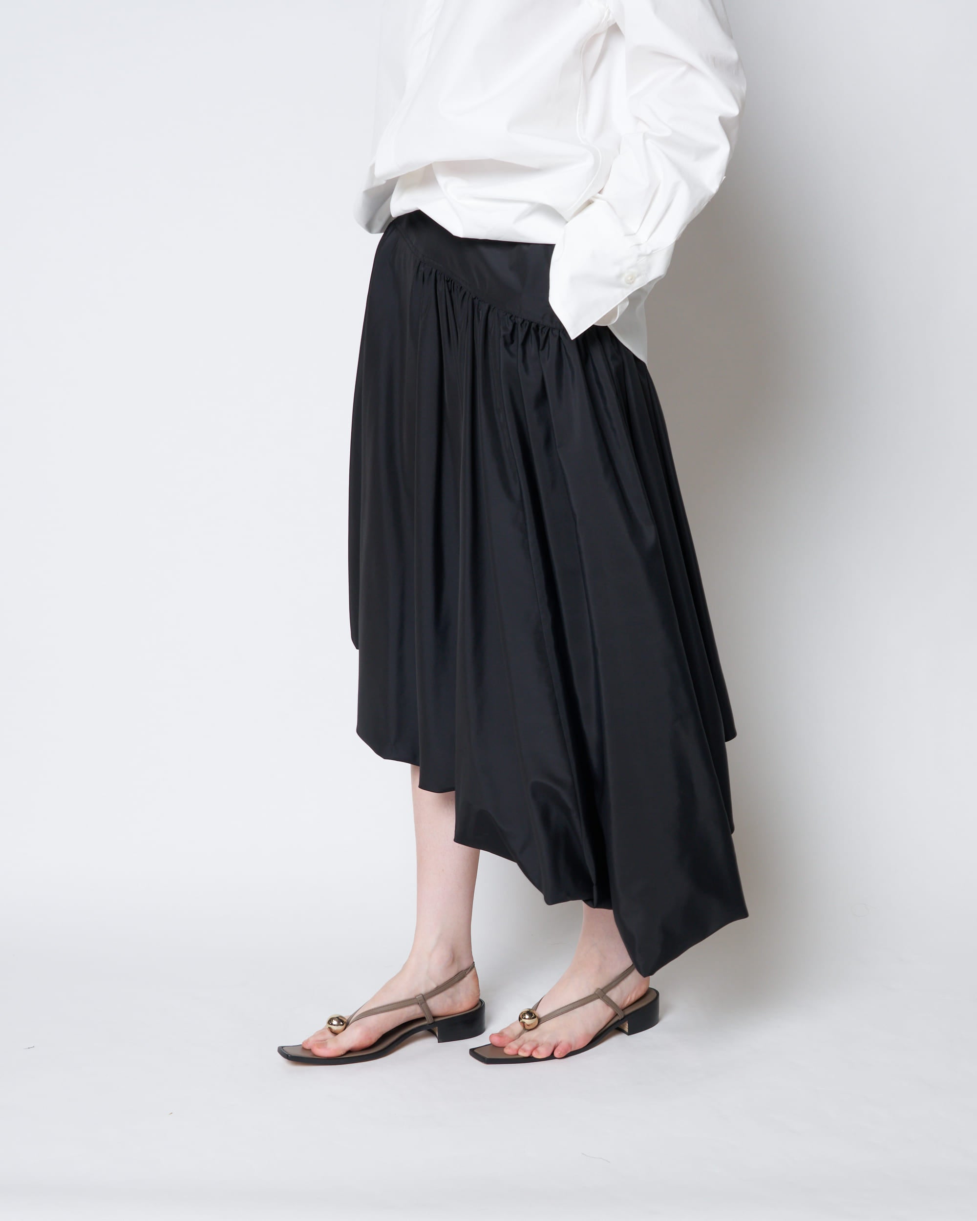 【PRE ORDER】PARISA - ASYMMETRICAL BALOON SKIRT