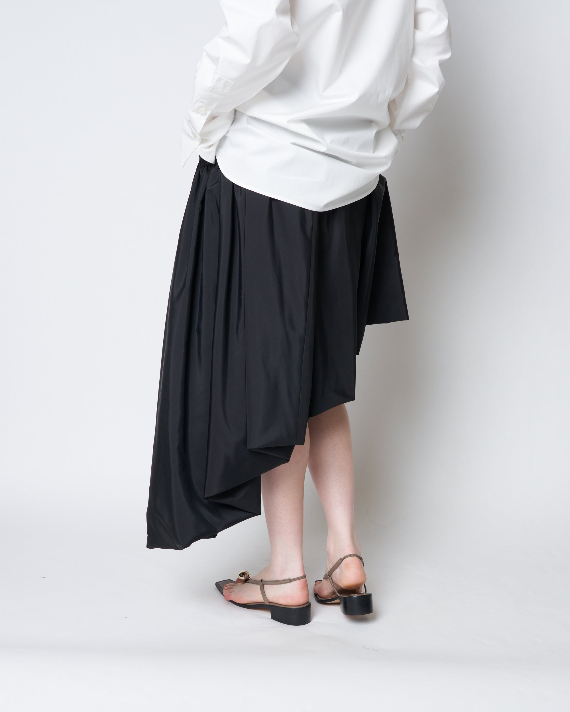 【PRE ORDER】PARISA - ASYMMETRICAL BALOON SKIRT