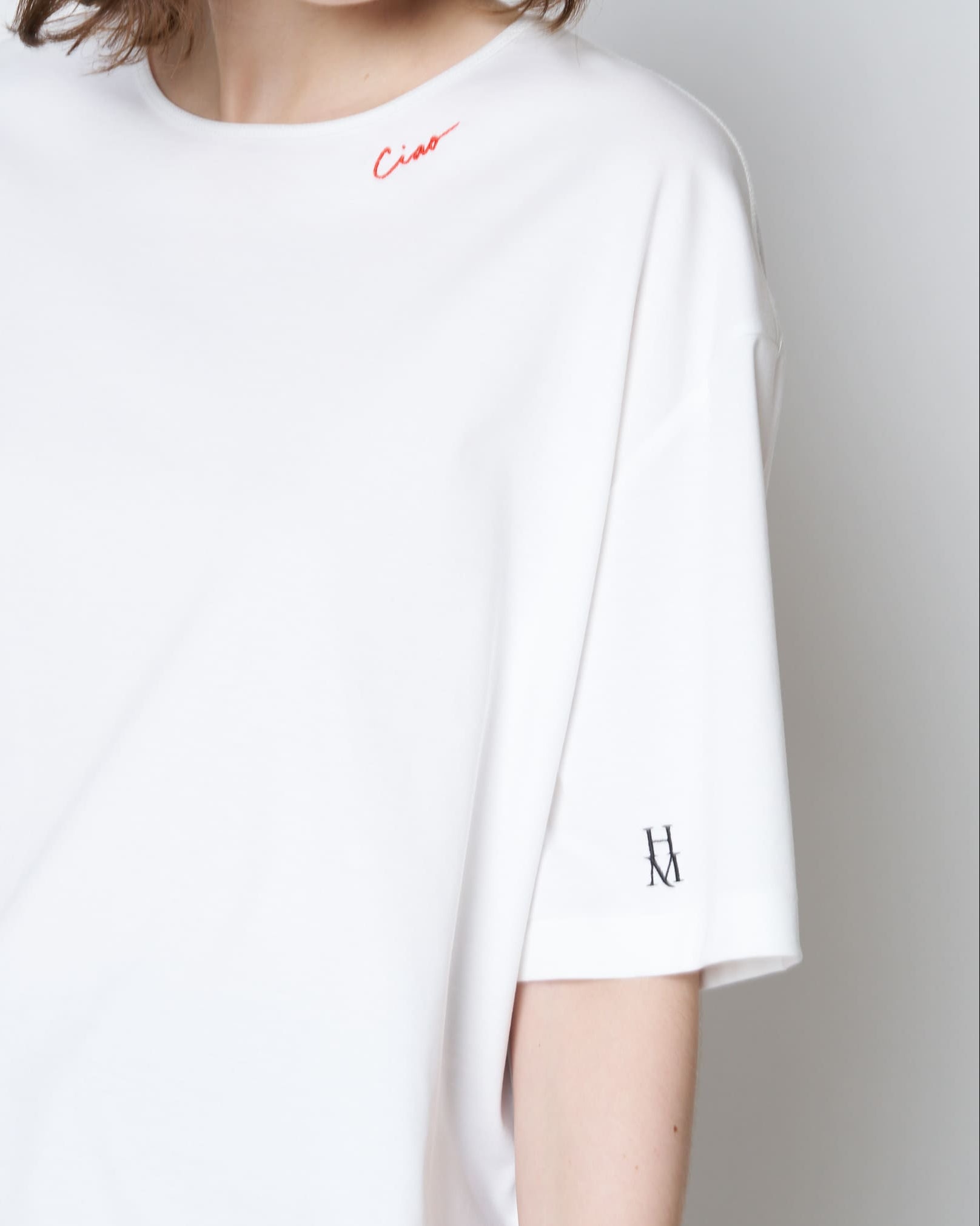 【PRE ORDER】CIAO - LOOSE FIT EMBROIDERED T-SHIRT