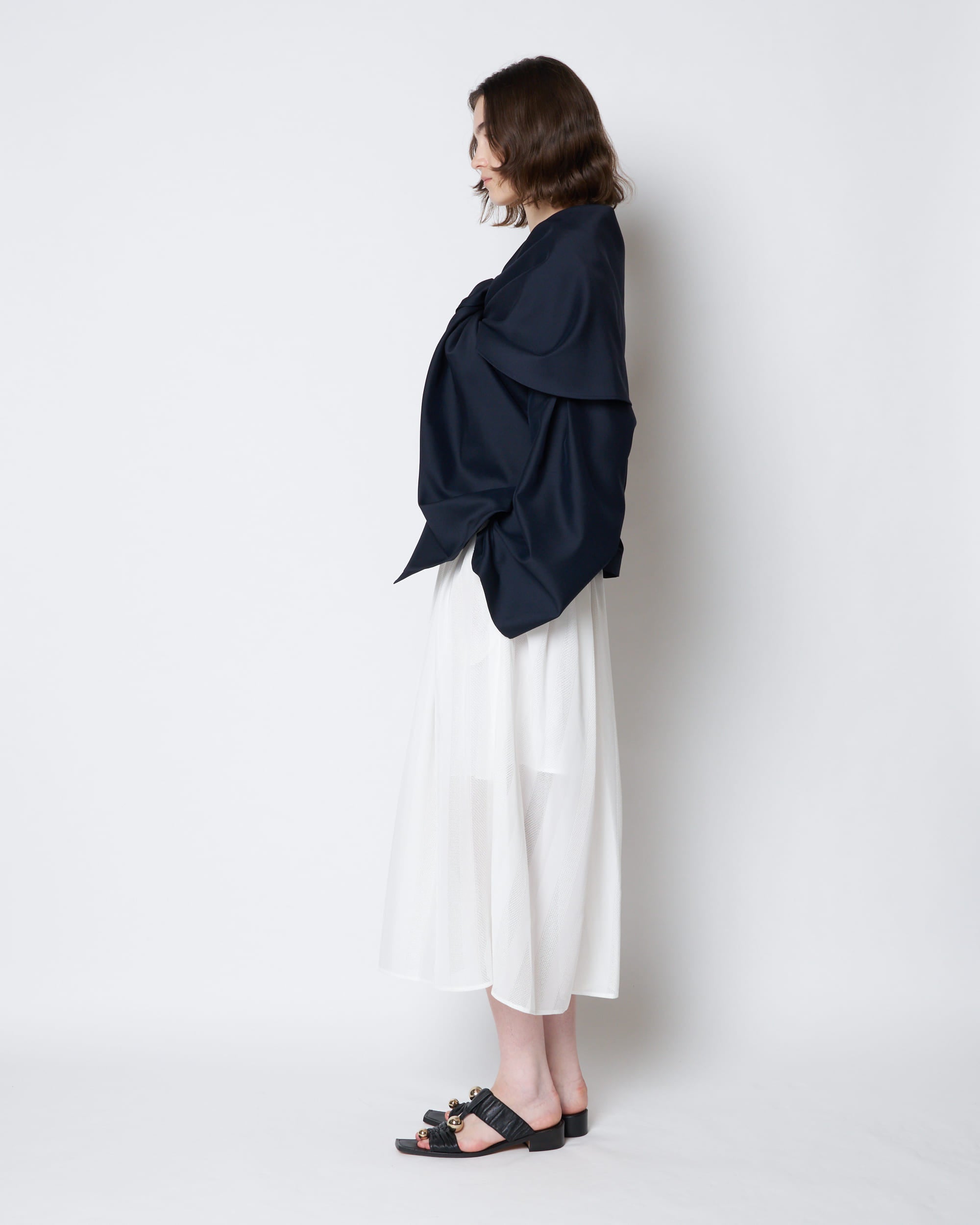 【PRE ORDER】PERLA - FRONT TWIST BELTED SILK JACKET