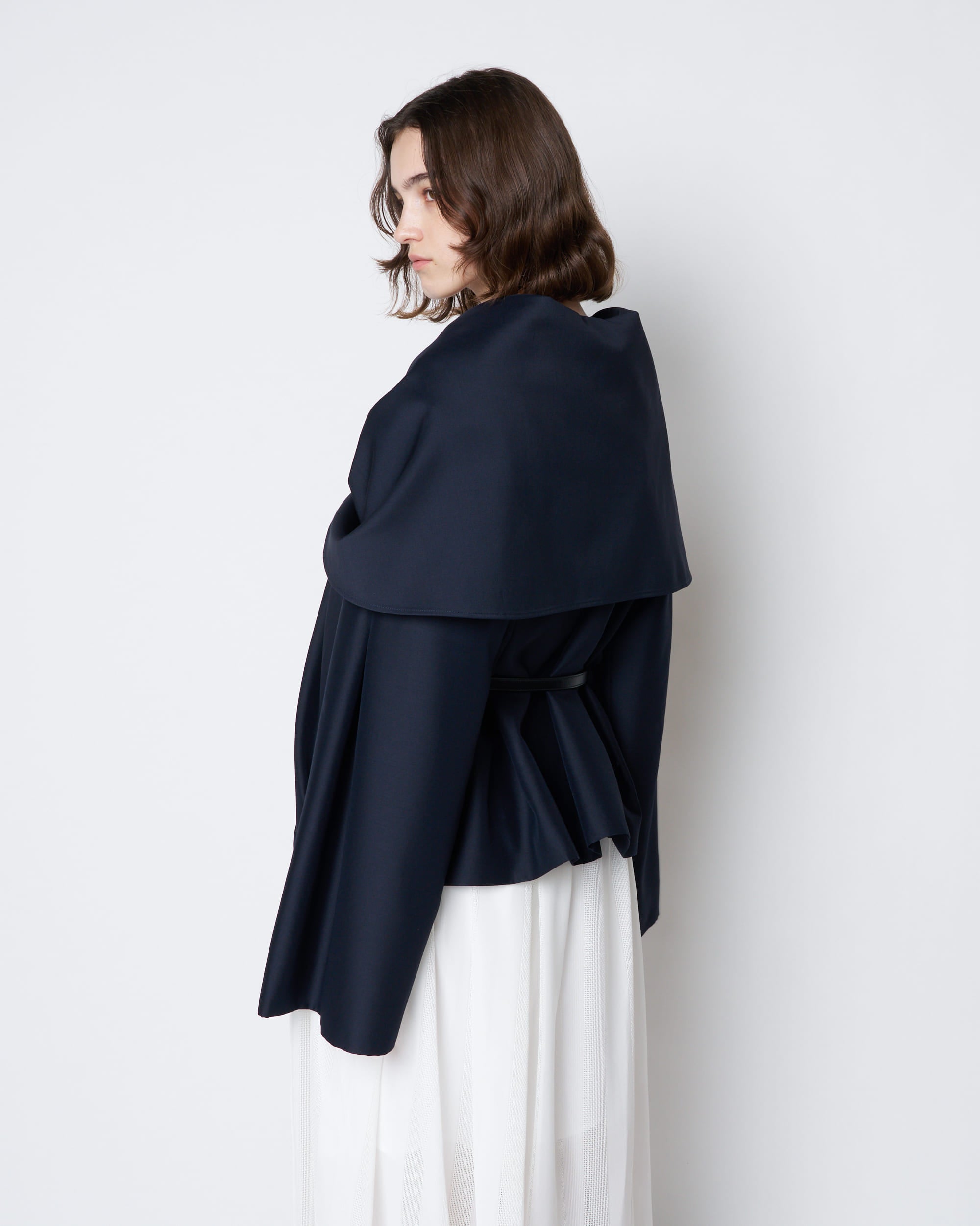 【PRE ORDER】PERLA - FRONT TWIST BELTED SILK JACKET