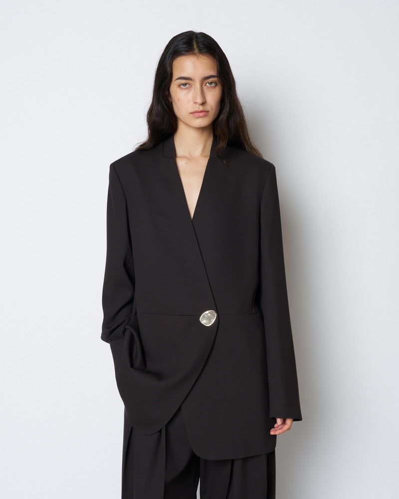 【PRE ORDER】HARU - COLLARLESS WOOL TAILORED BLAZER