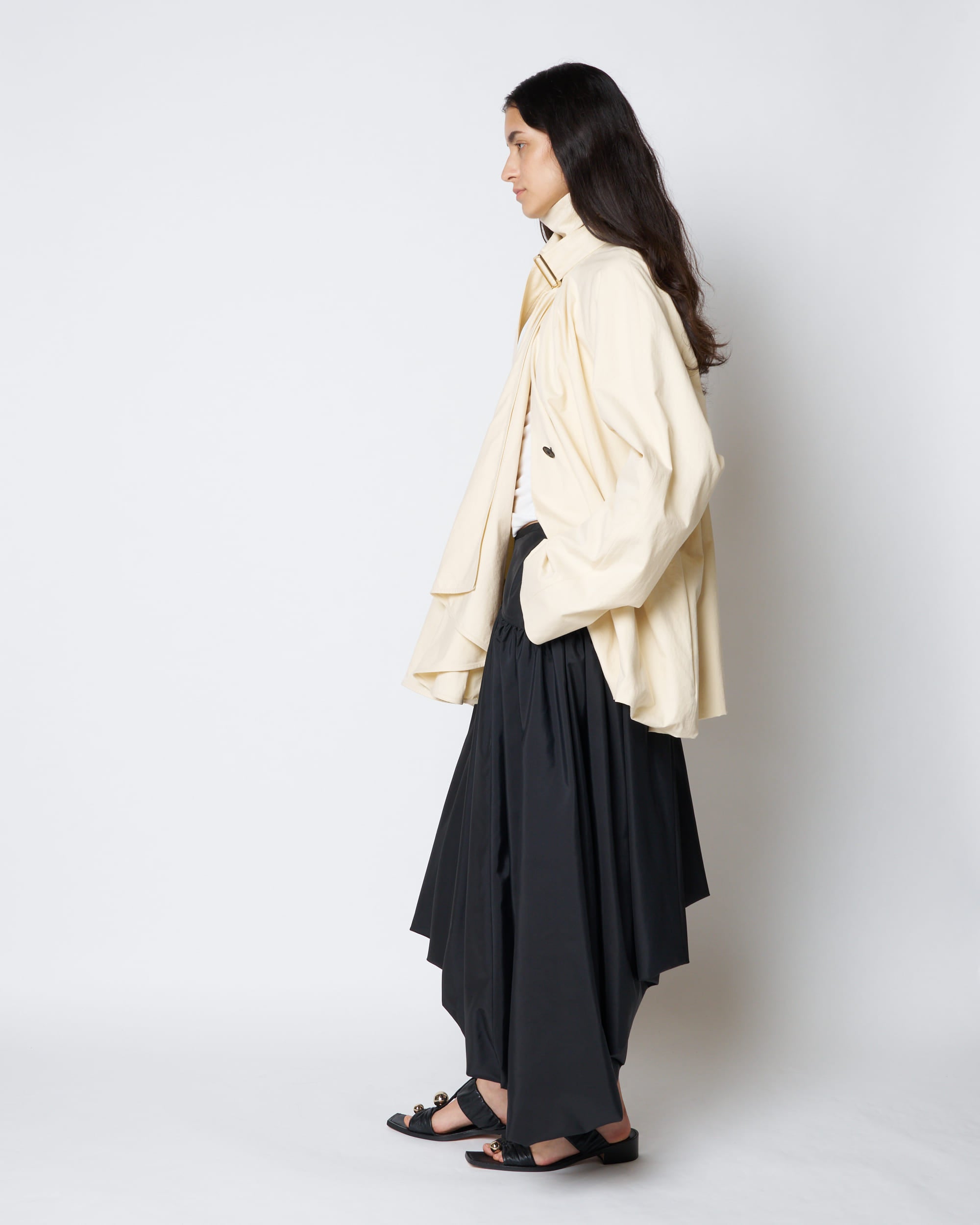 【PRE ORDER】PAVLA - FRONT GATHER BUCKLE JACKET