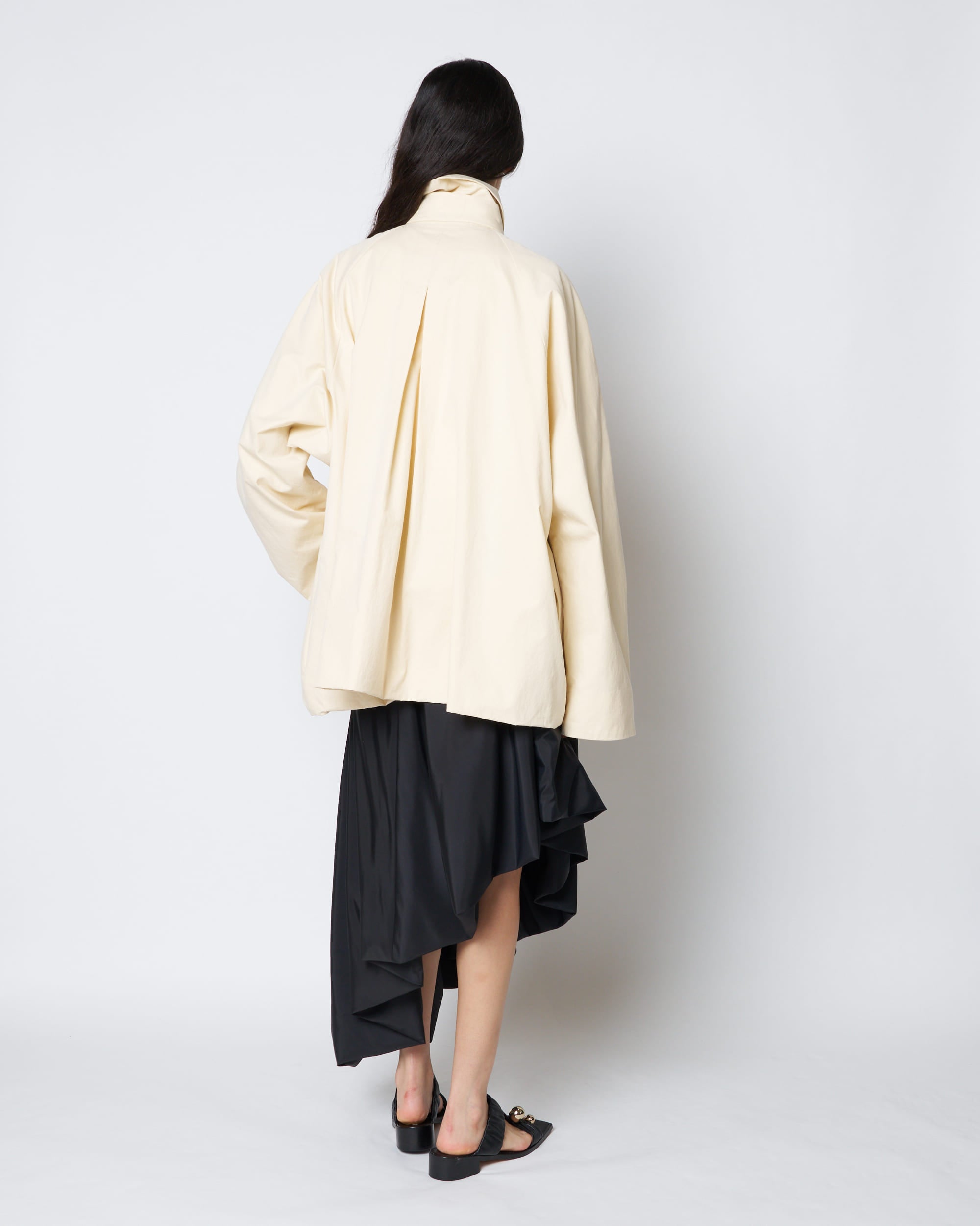 【PRE ORDER】PAVLA - FRONT GATHER BUCKLE JACKET