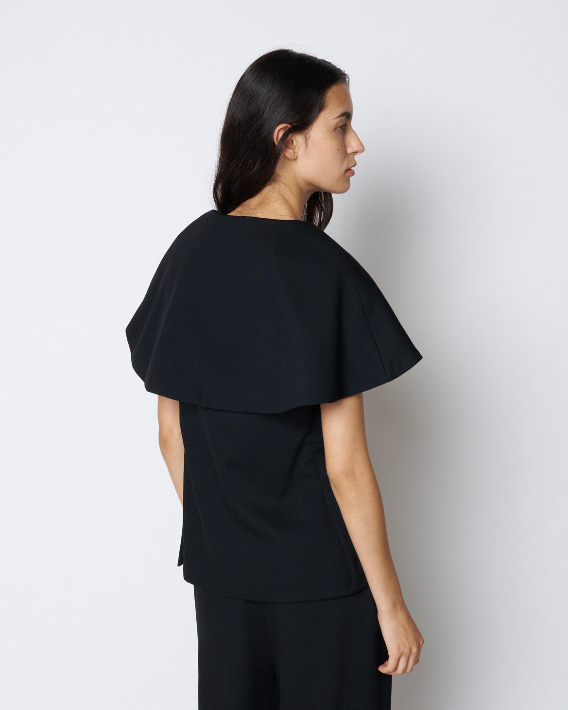 【PRE ORDER】POLA - CAPE COLLAR JACKET