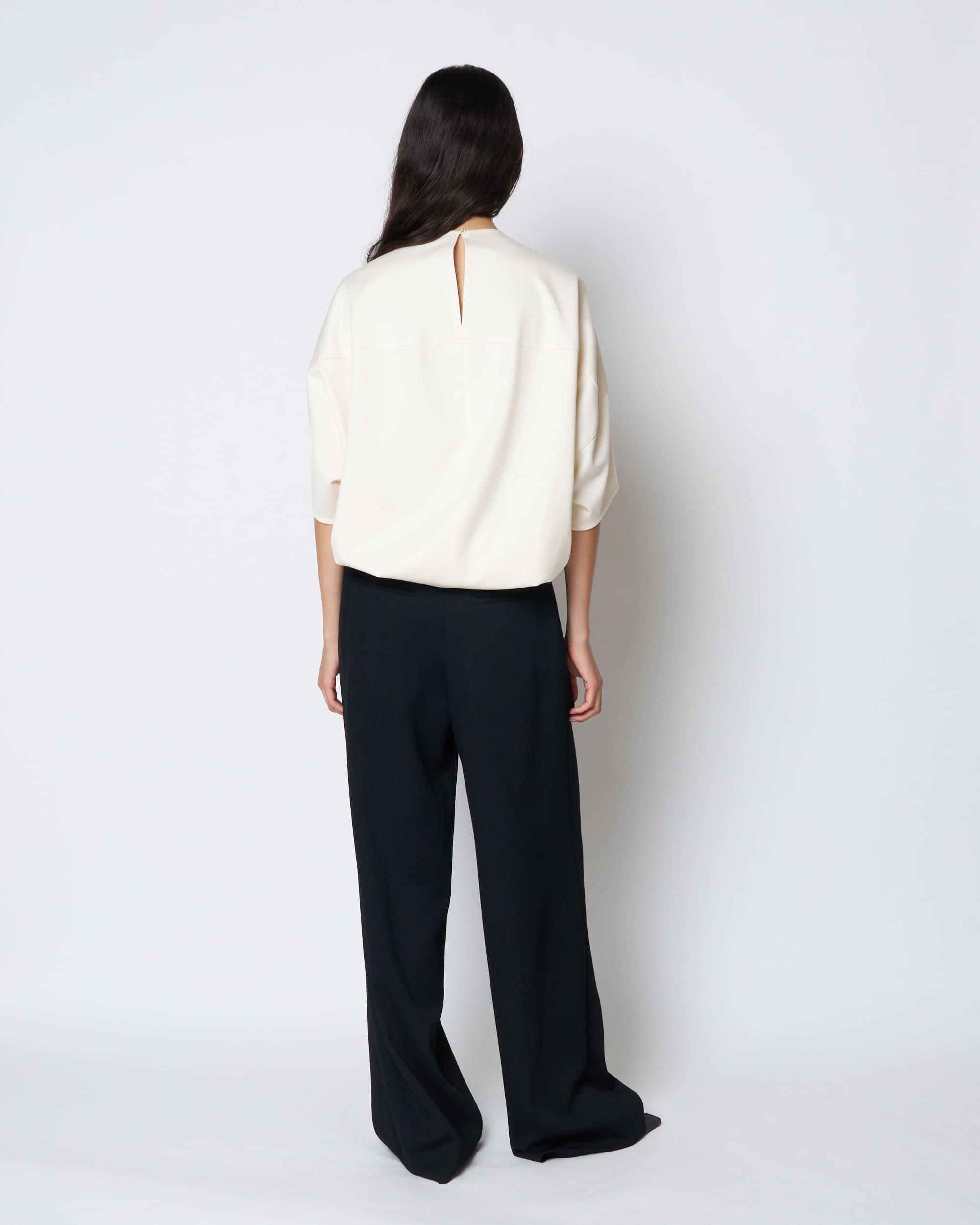 【PRE ORDER】POLLY - SCULPTURAL SLEEVE TOP