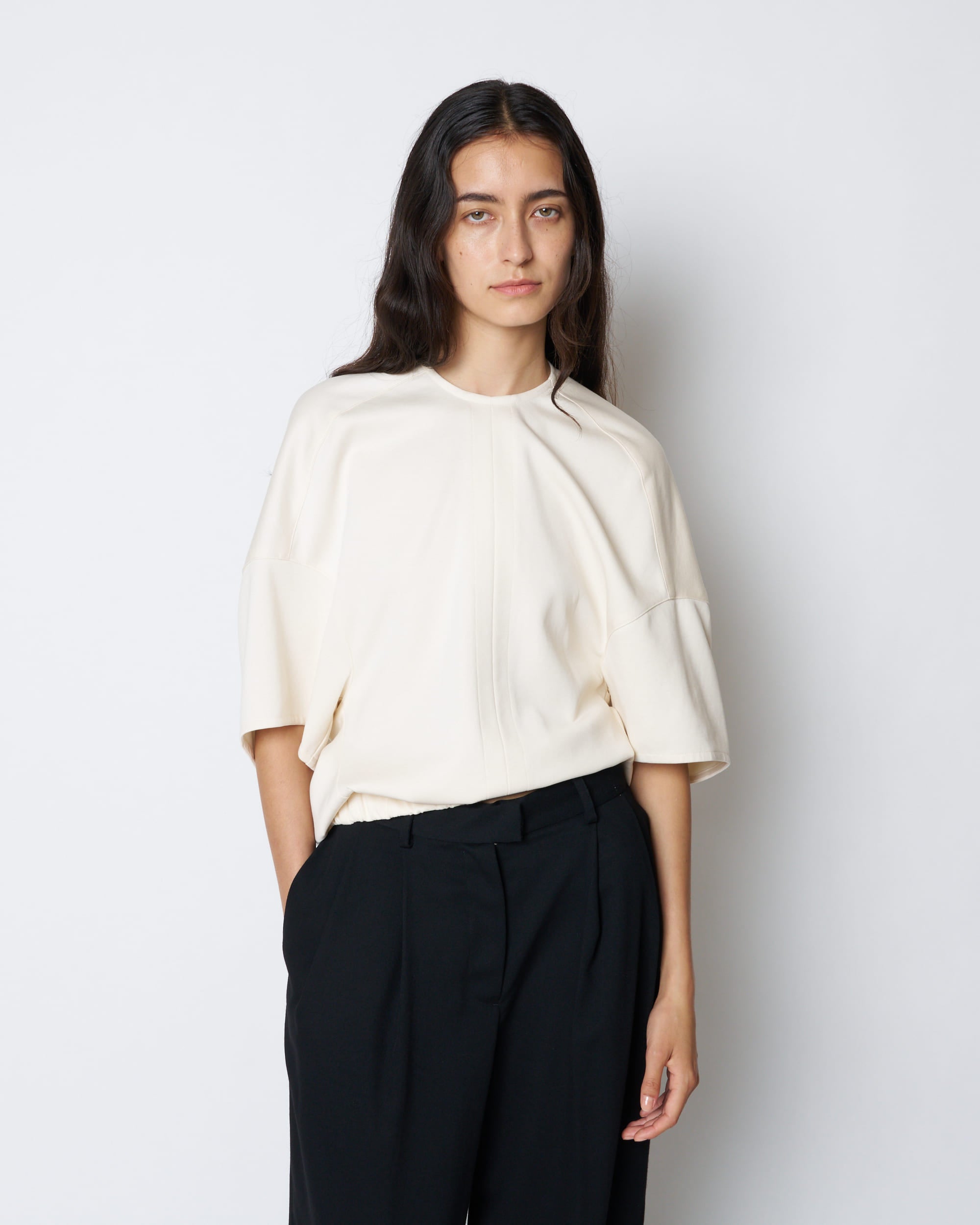 【PRE ORDER】POLLY - SCULPTURAL SLEEVE TOP