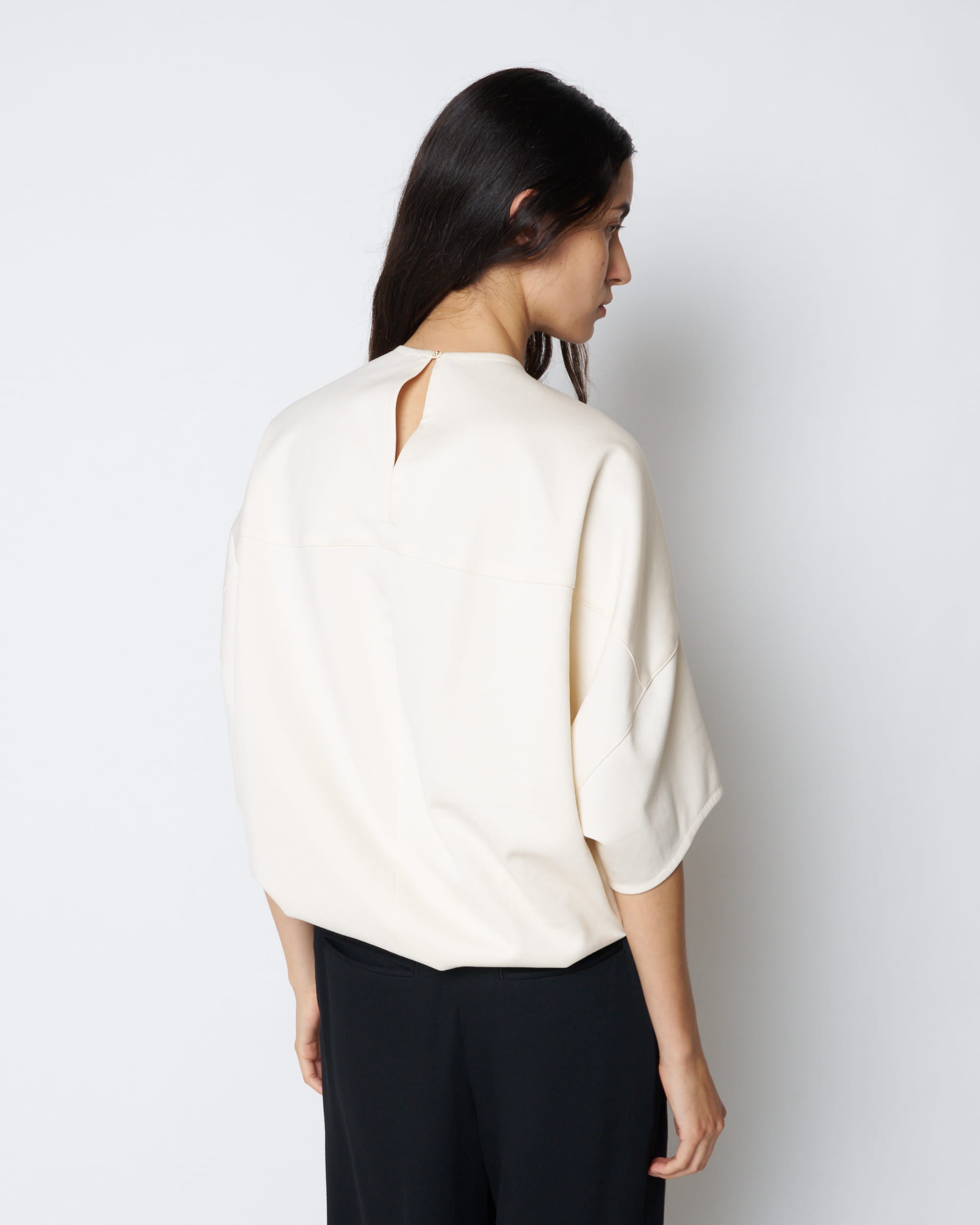 【PRE ORDER】POLLY - SCULPTURAL SLEEVE TOP