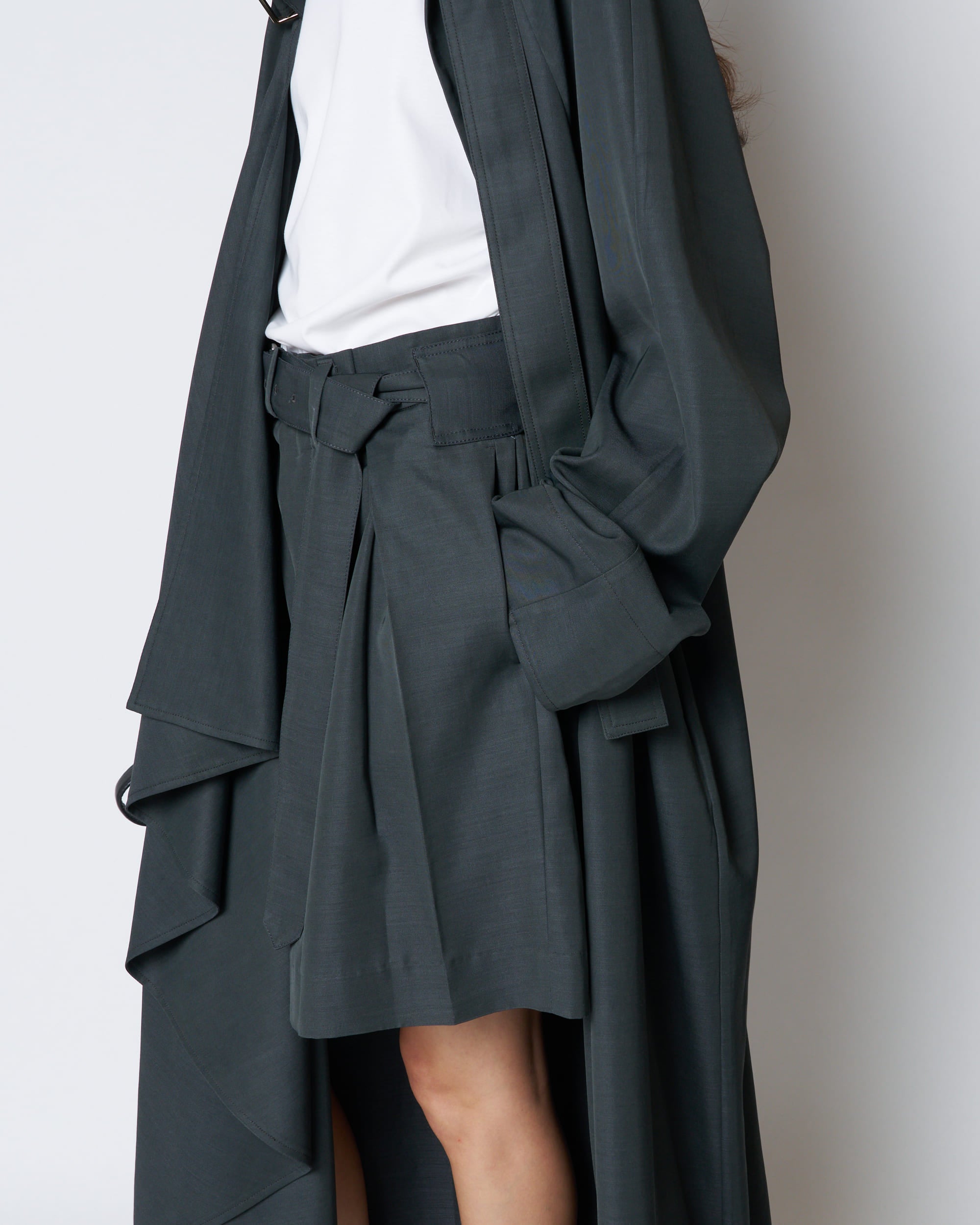 【PRE ORDER】PELAGIA - FRONT GATHER BUCKLE COAT