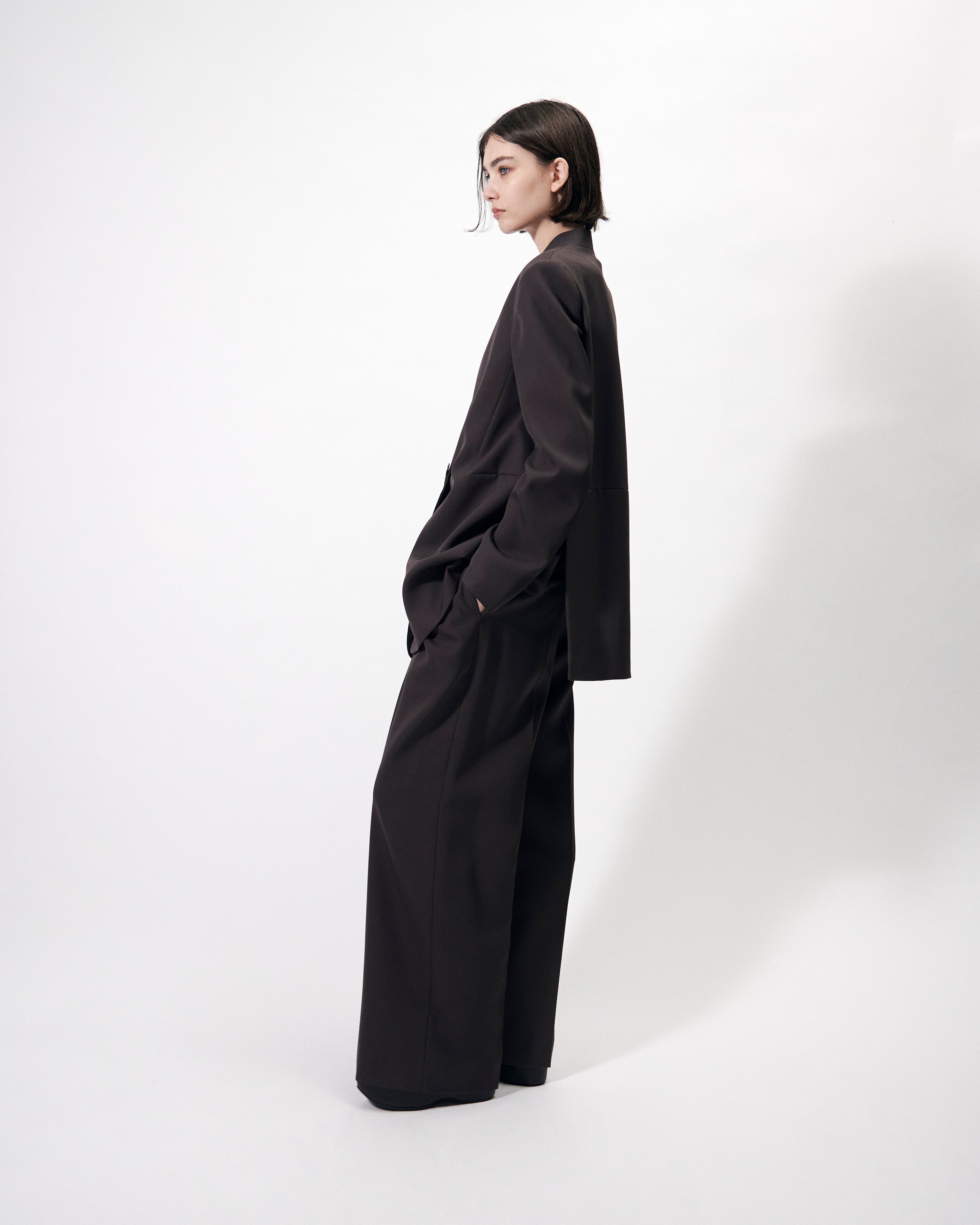 ISPARTA - WIDE SILHOUETTE WOOL TUCKED TROUSERS