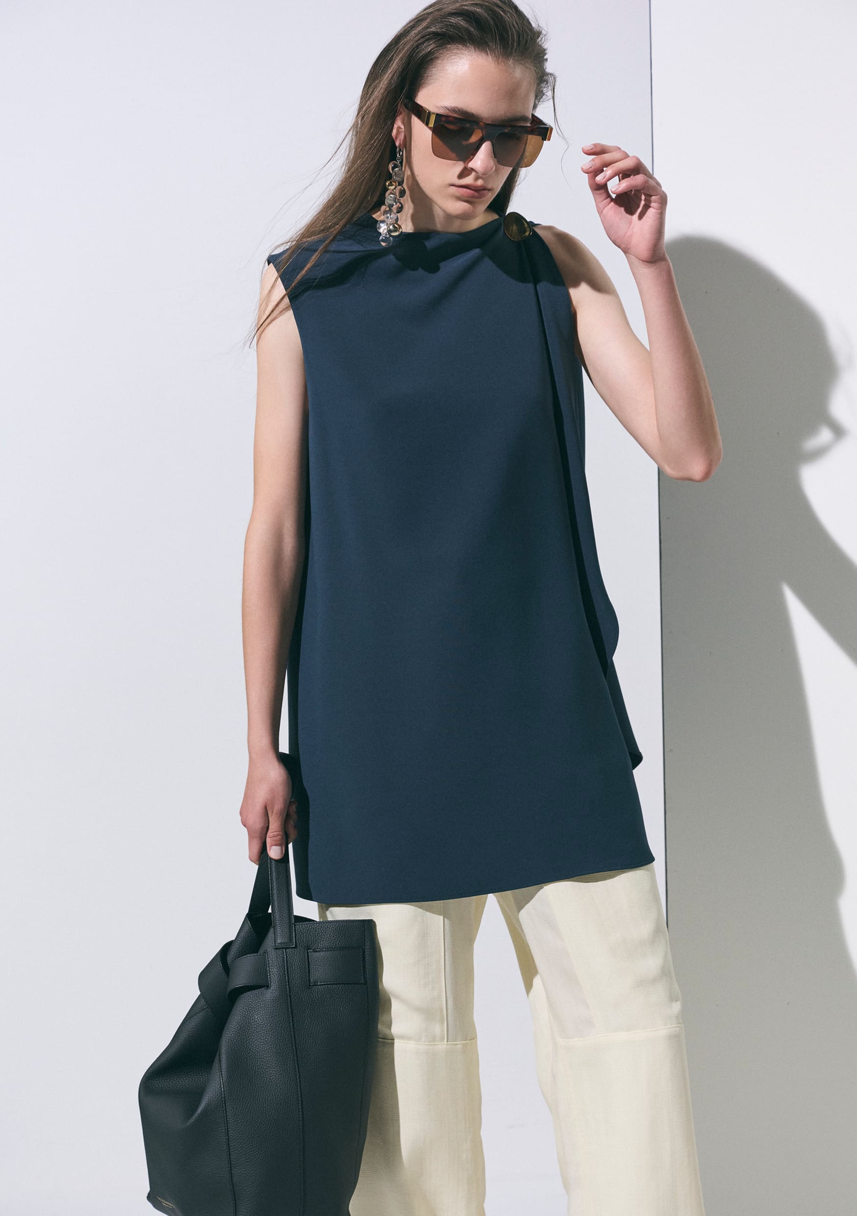 【PRE ORDER】LEVI - ASYMMETRY DRAPED BLOUSE