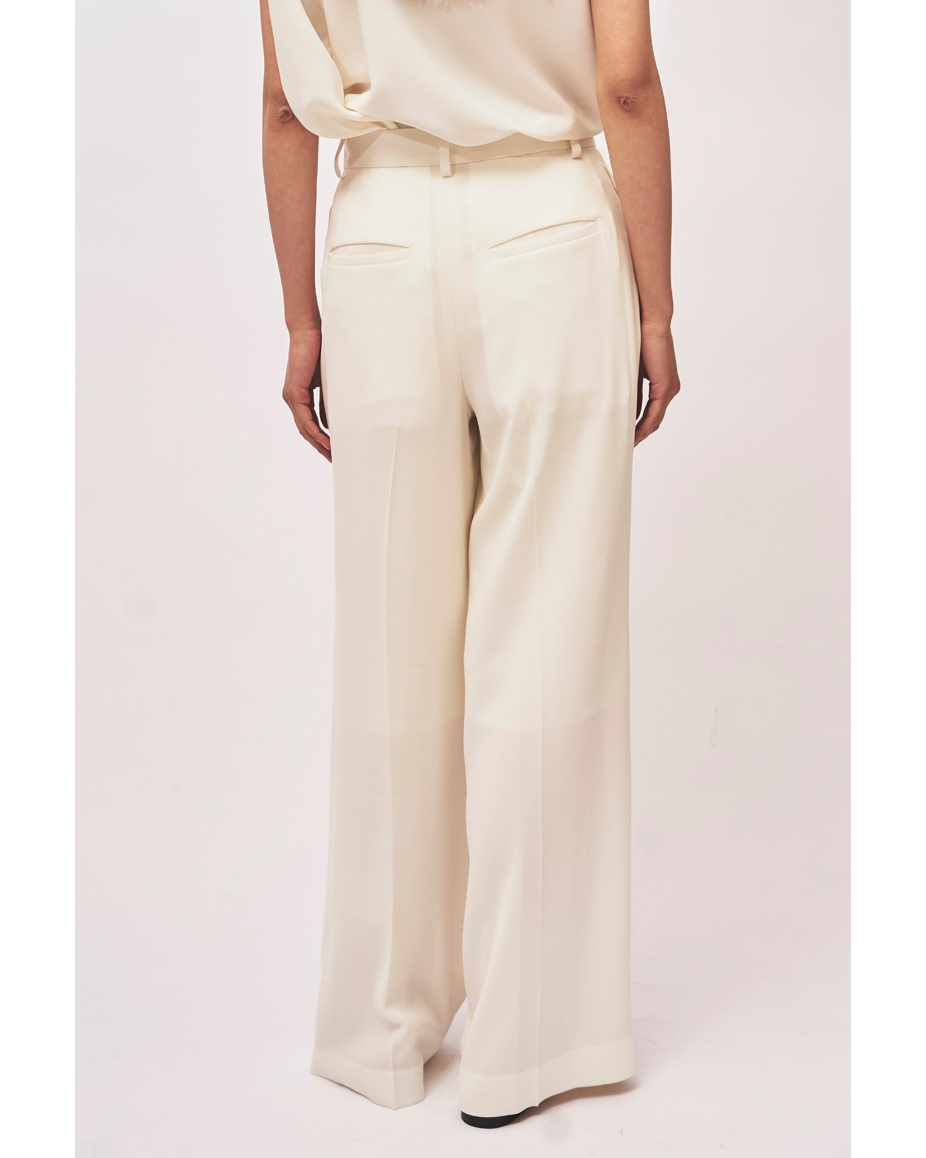 ISPARTA - WIDE SILHOUETTE SATIN TUCKED TROUSERS