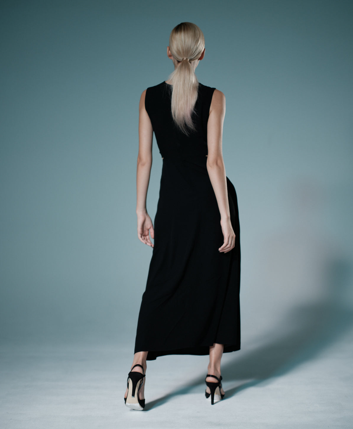 BRIDGETT - TWISTED WEIST DRESS
