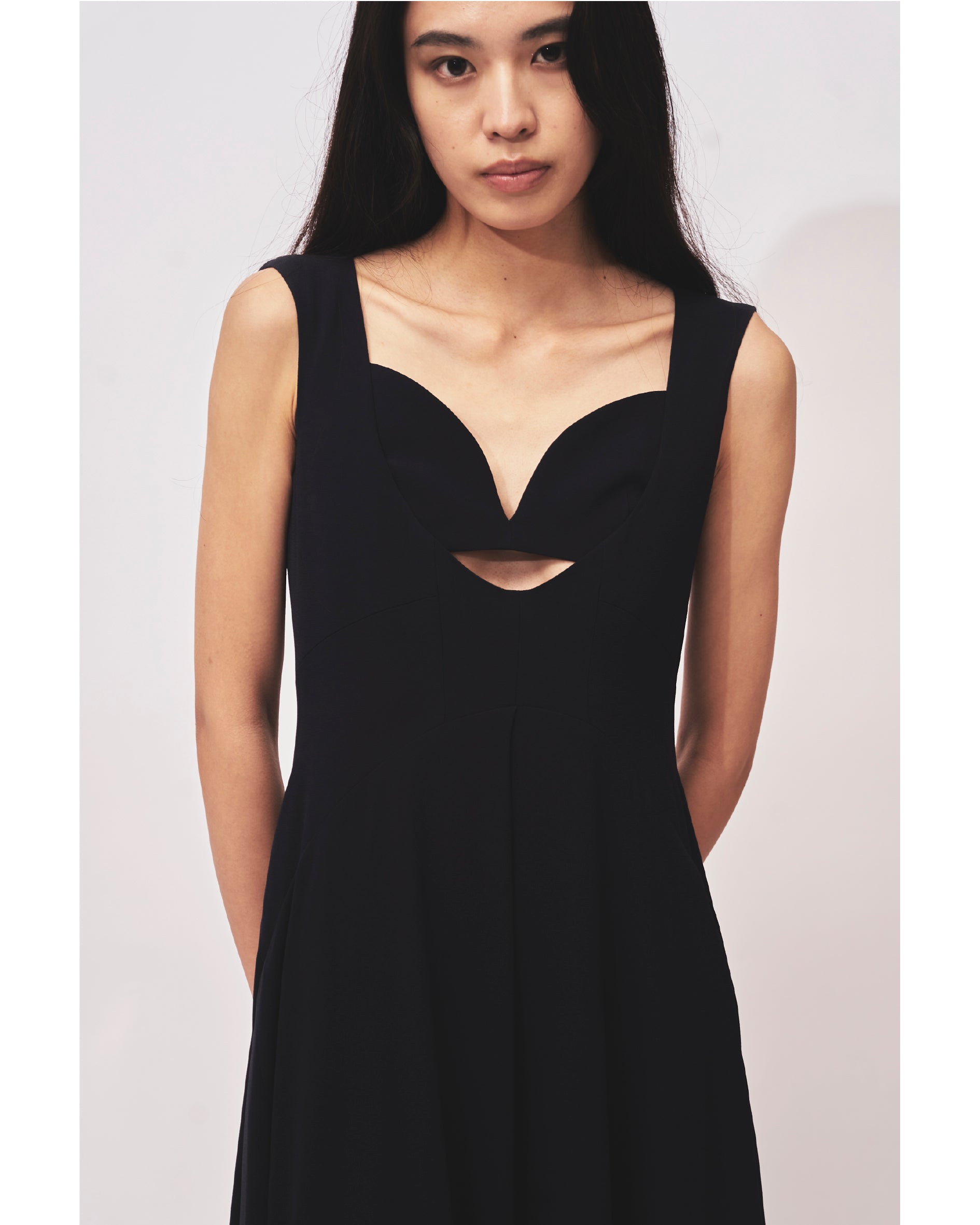 INES - BACK SATIN FLARE DRESS
