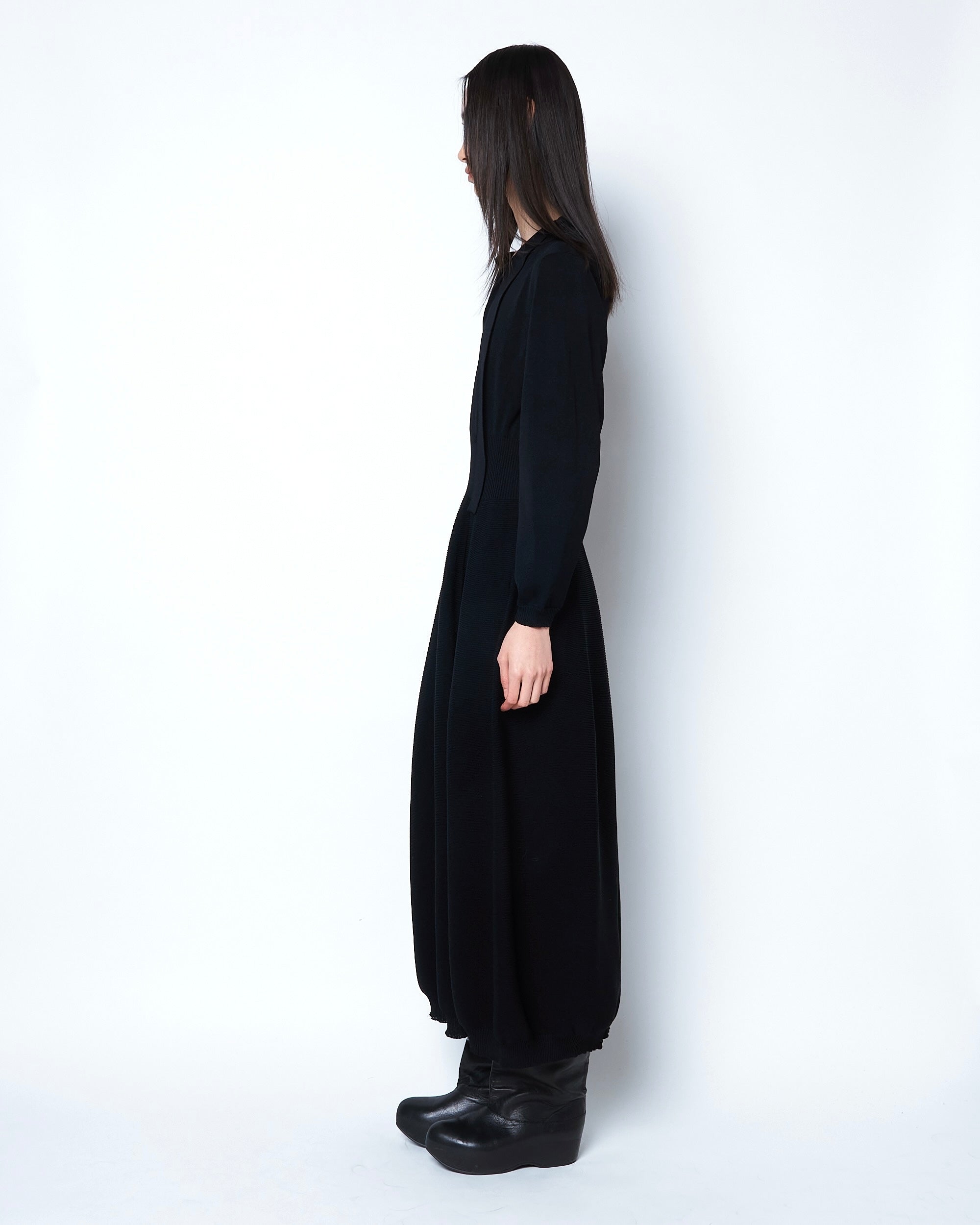 ANNA - LONG SLEEVE KNIT DRESS WITH BUTTON