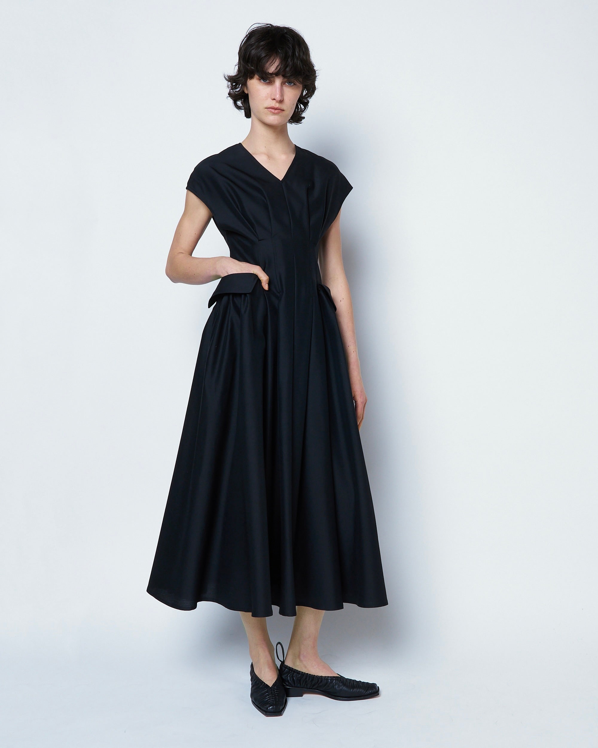 OASIS - POCKET DETAIL V NECK DRESS