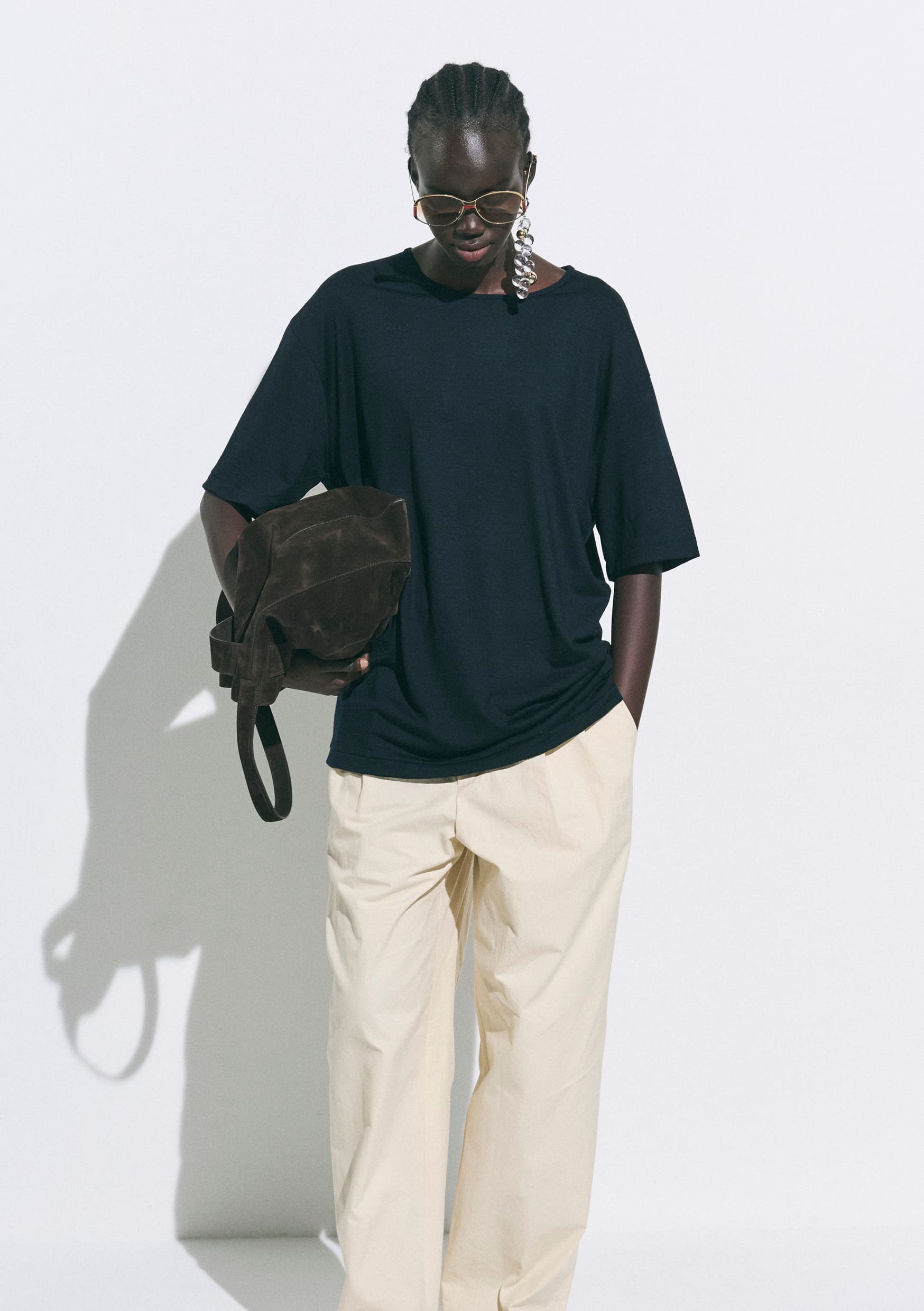 【PRE ORDER】JUNEVE - LOOSE FIT HM LOGO T-SHIRT