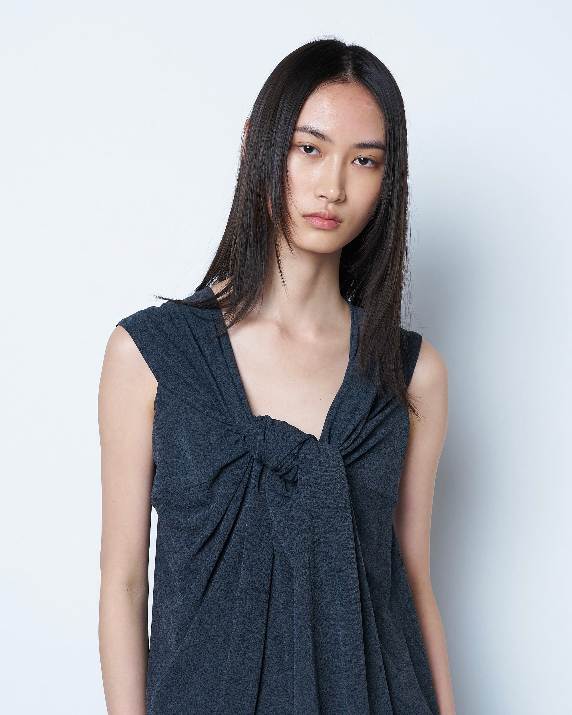 【COMING SOON】ONYX - DRAPED RAYON TOP