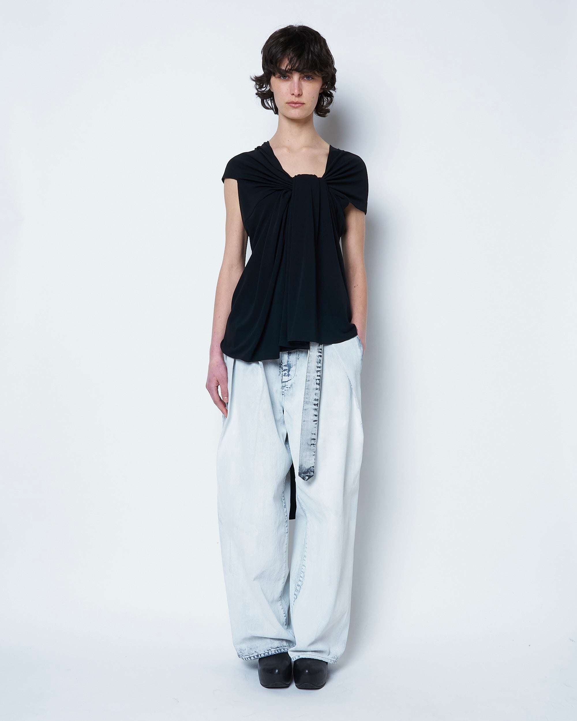 【COMING SOON】ODETTE - BLEACHED DENIM BELTED PANTS