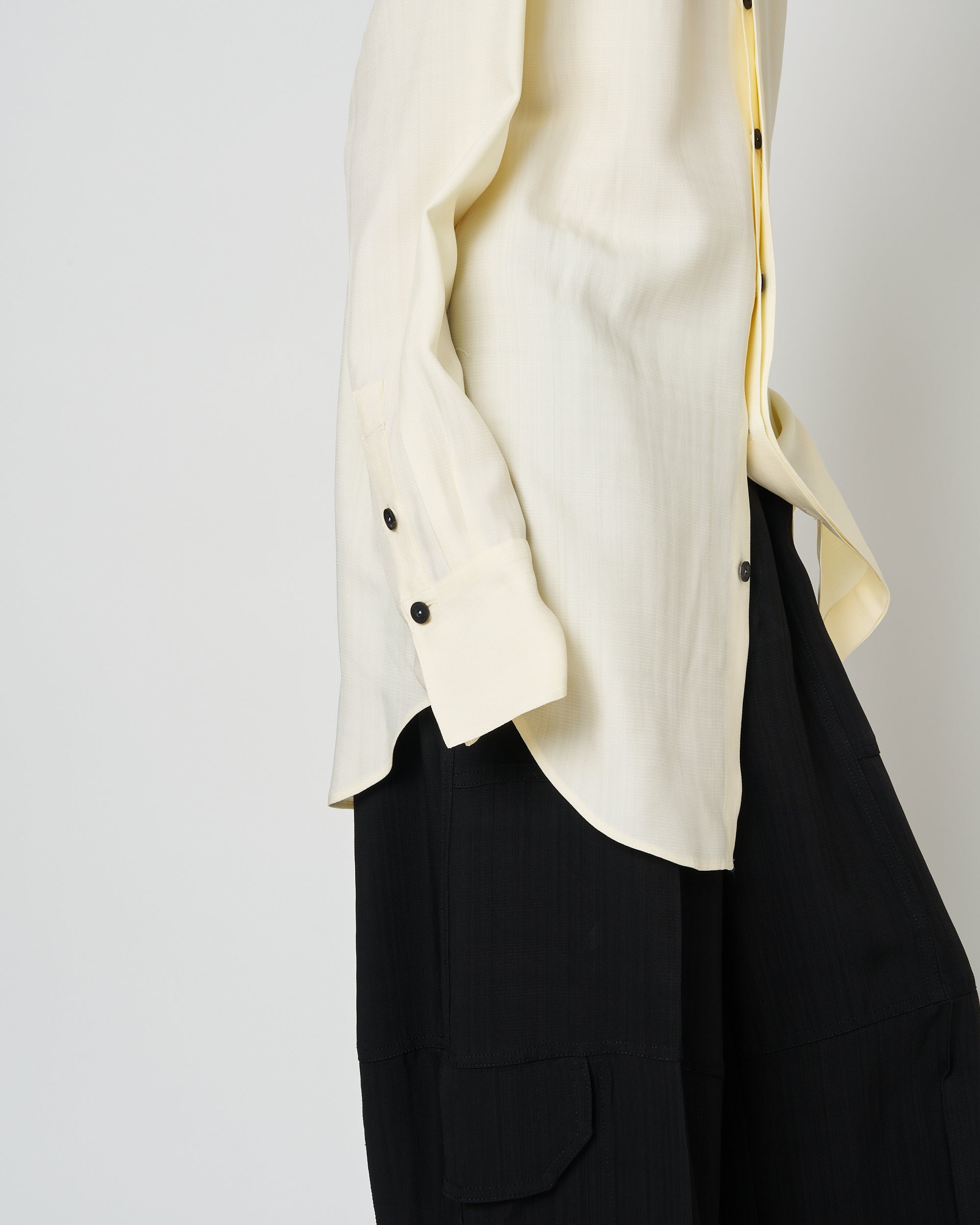 【PRE ORDER】NAVIA - REMOVABLE COLLAR VISCOSE SHIRT