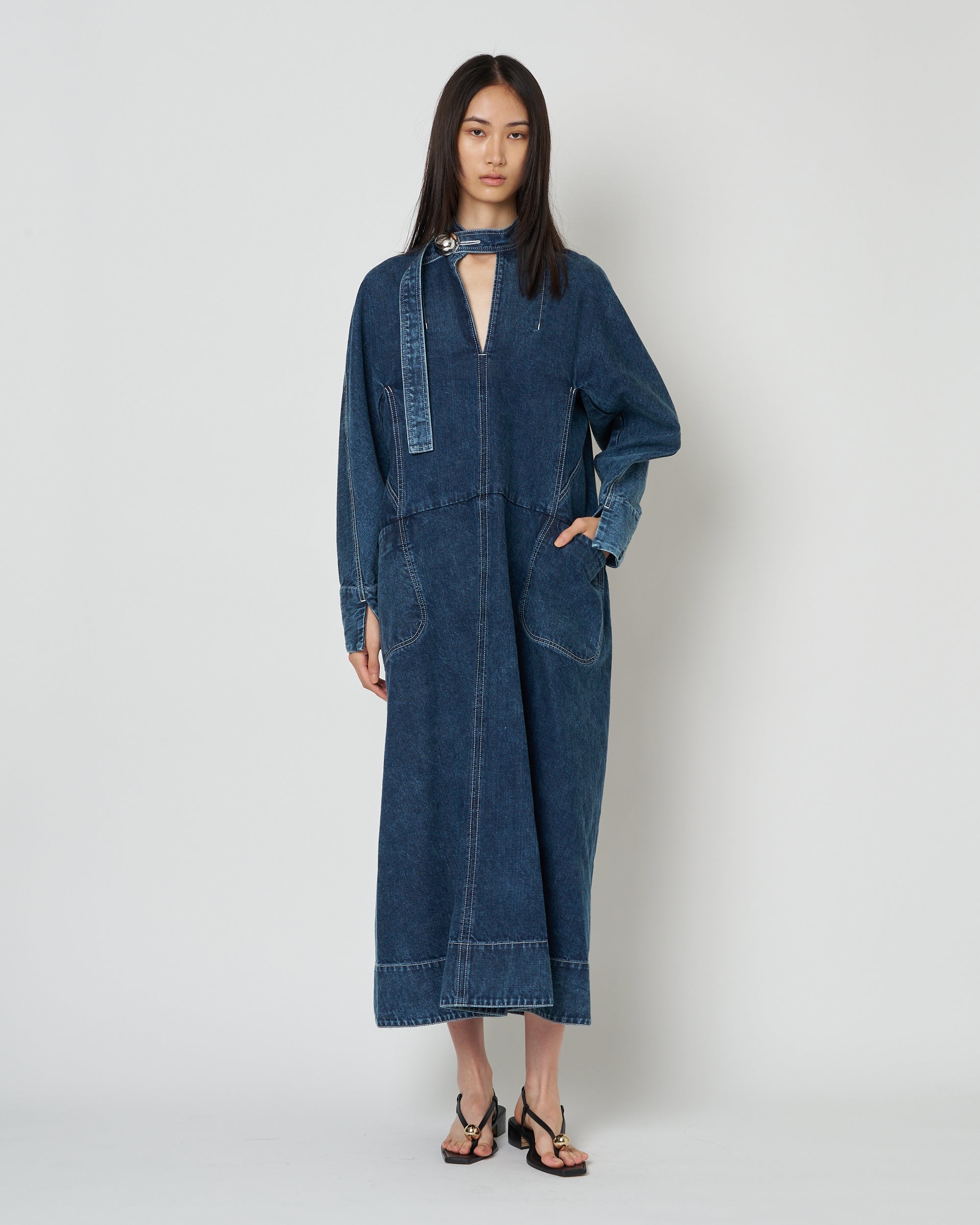 【PRE ORDER】ELIANA - ROUND SHAPED VOLUME DRESS