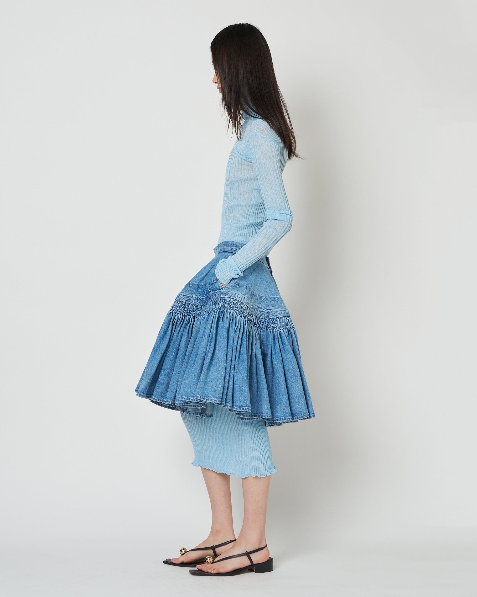 【PRE ORDER】NERIDA - SMOCKING EMBROIDERY DENIM SKIRT