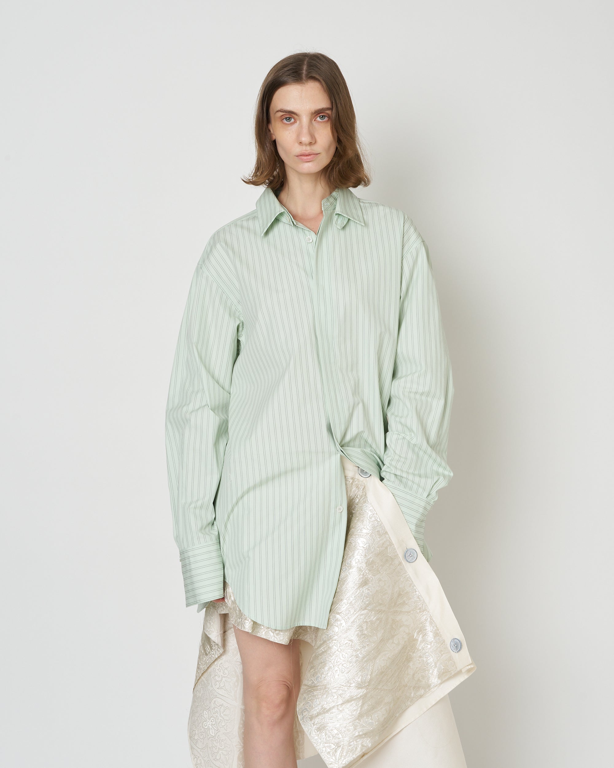 【PRE ORDER】NAVIA - REMOVABLE COLLAR STRIPE SHIRT