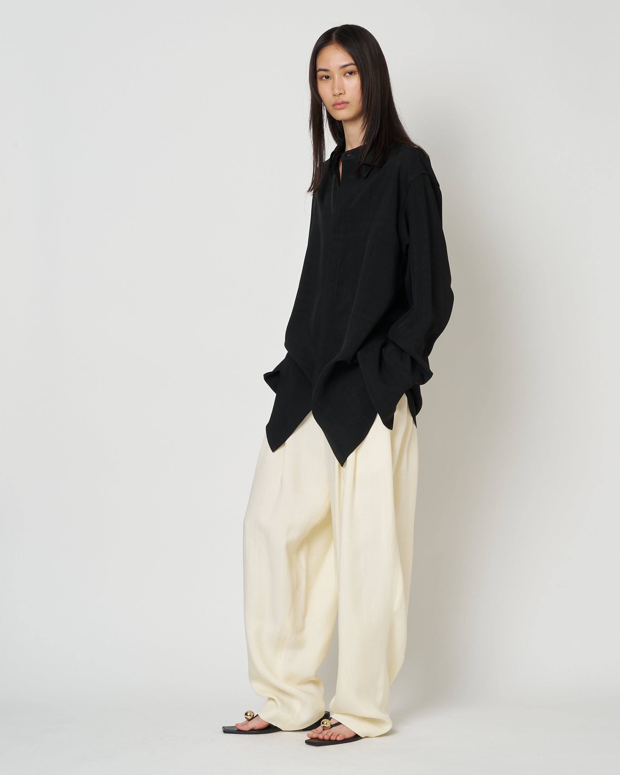 【PRE ORDER】NAVIA - REMOVABLE COLLAR VISCOSE SHIRT
