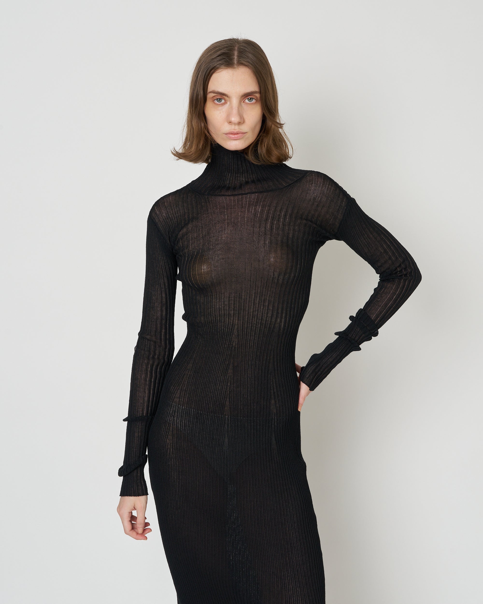 【PRE ORDER】NAHLA - ESSENTIAL KNIT DRESS