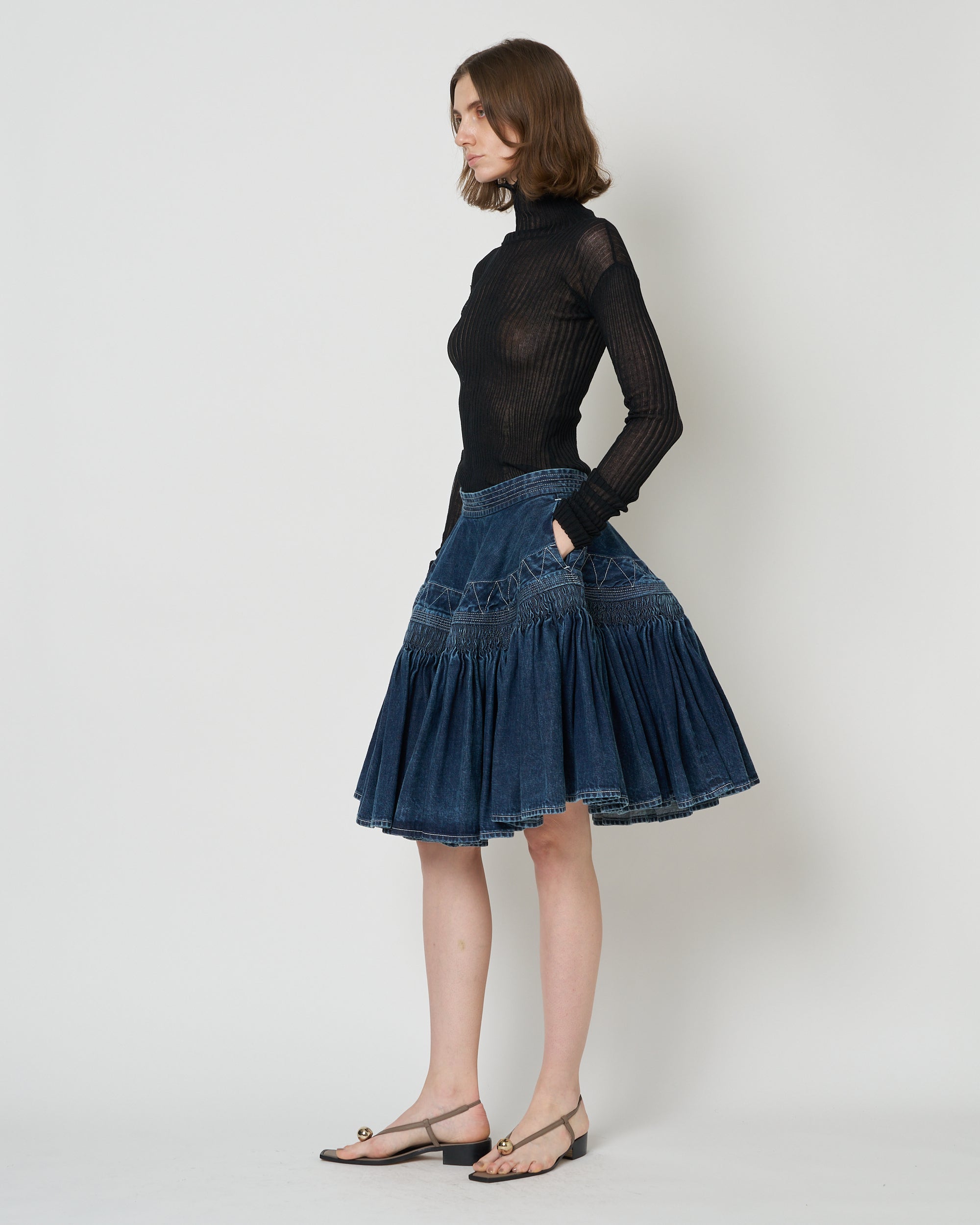 【PRE ORDER】NERIDA - SMOCKING EMBROIDERY DENIM SKIRT