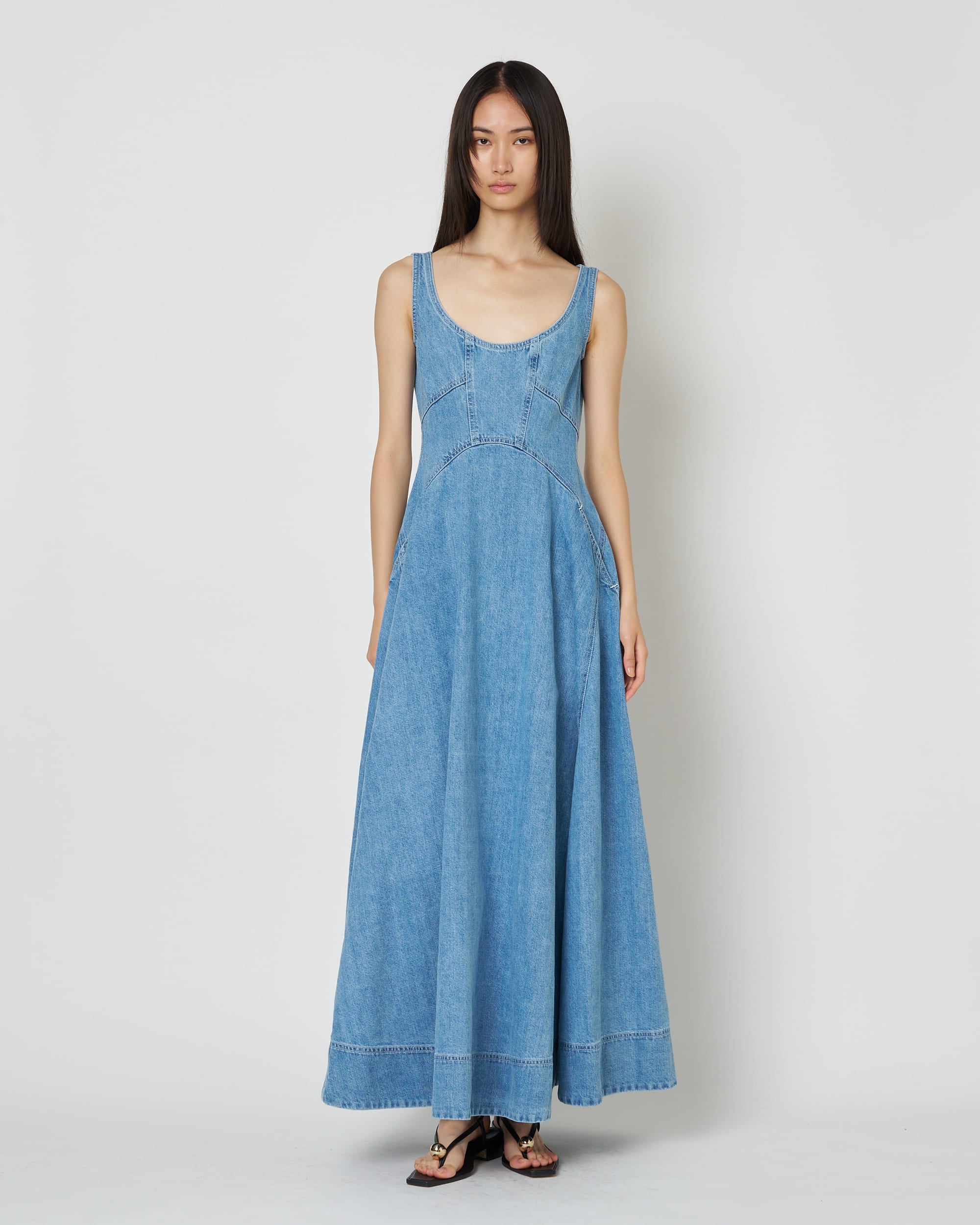NALEEN - ROUND NECK DENIM DRESS（SOLD OUT）